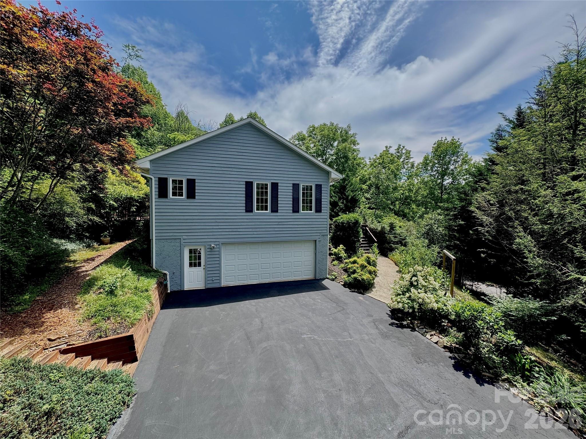212 Blue Ridge Vista — Asheville