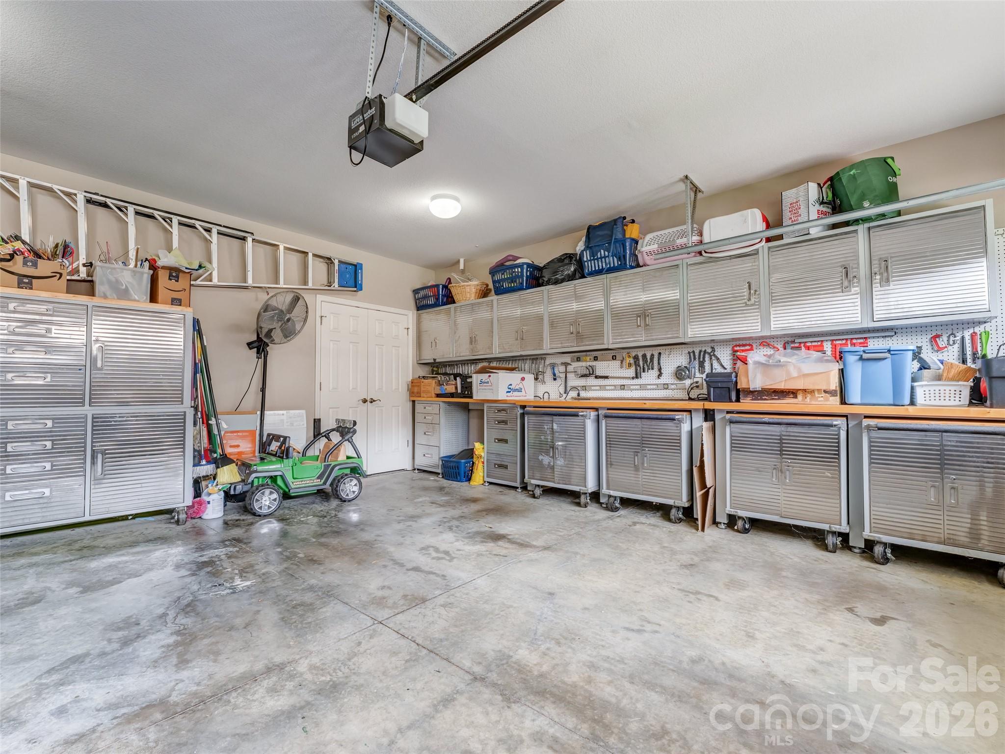 22 Florian Lane — Fletcher