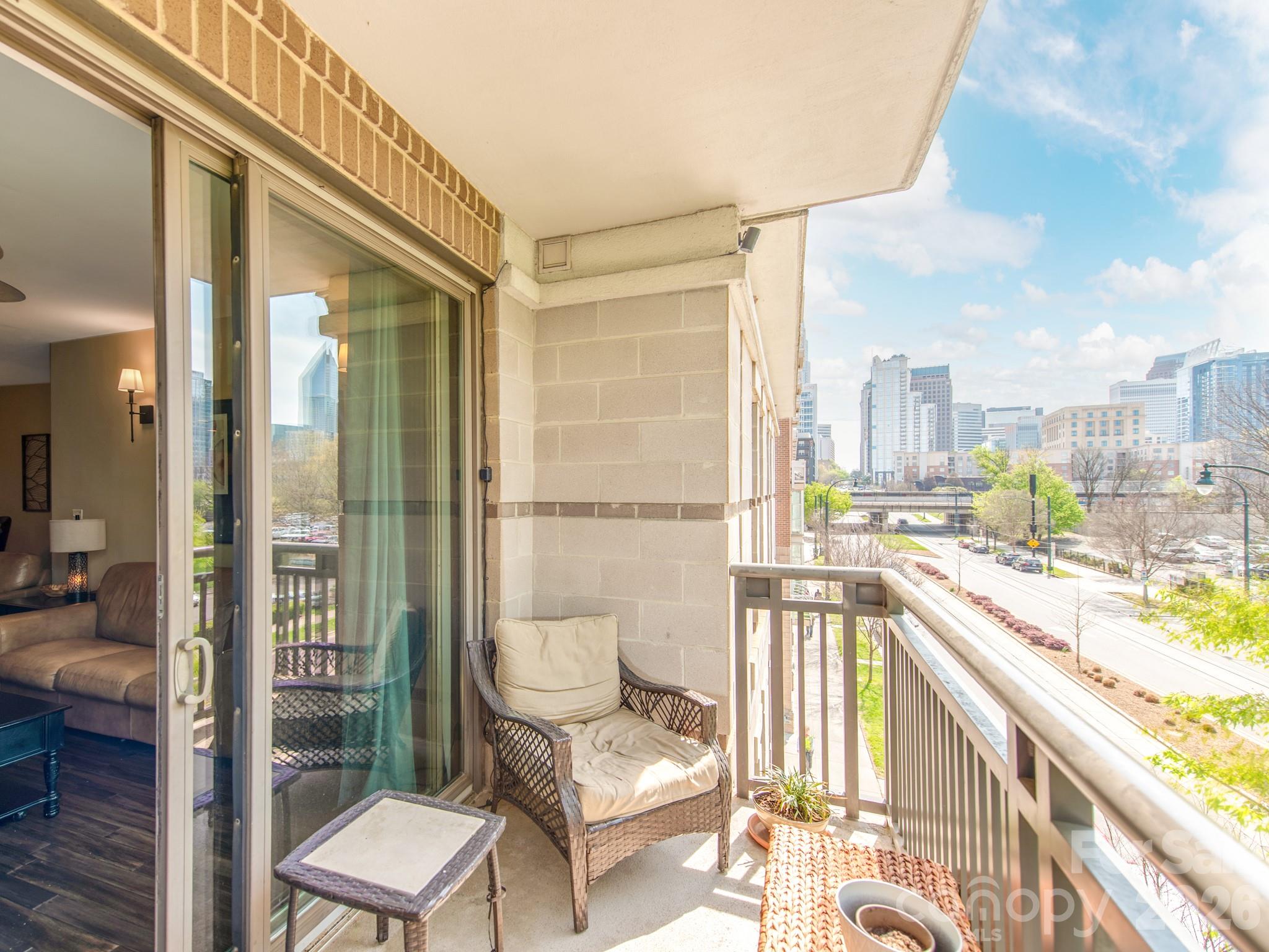 718 W Trade Street #414 — Charlotte