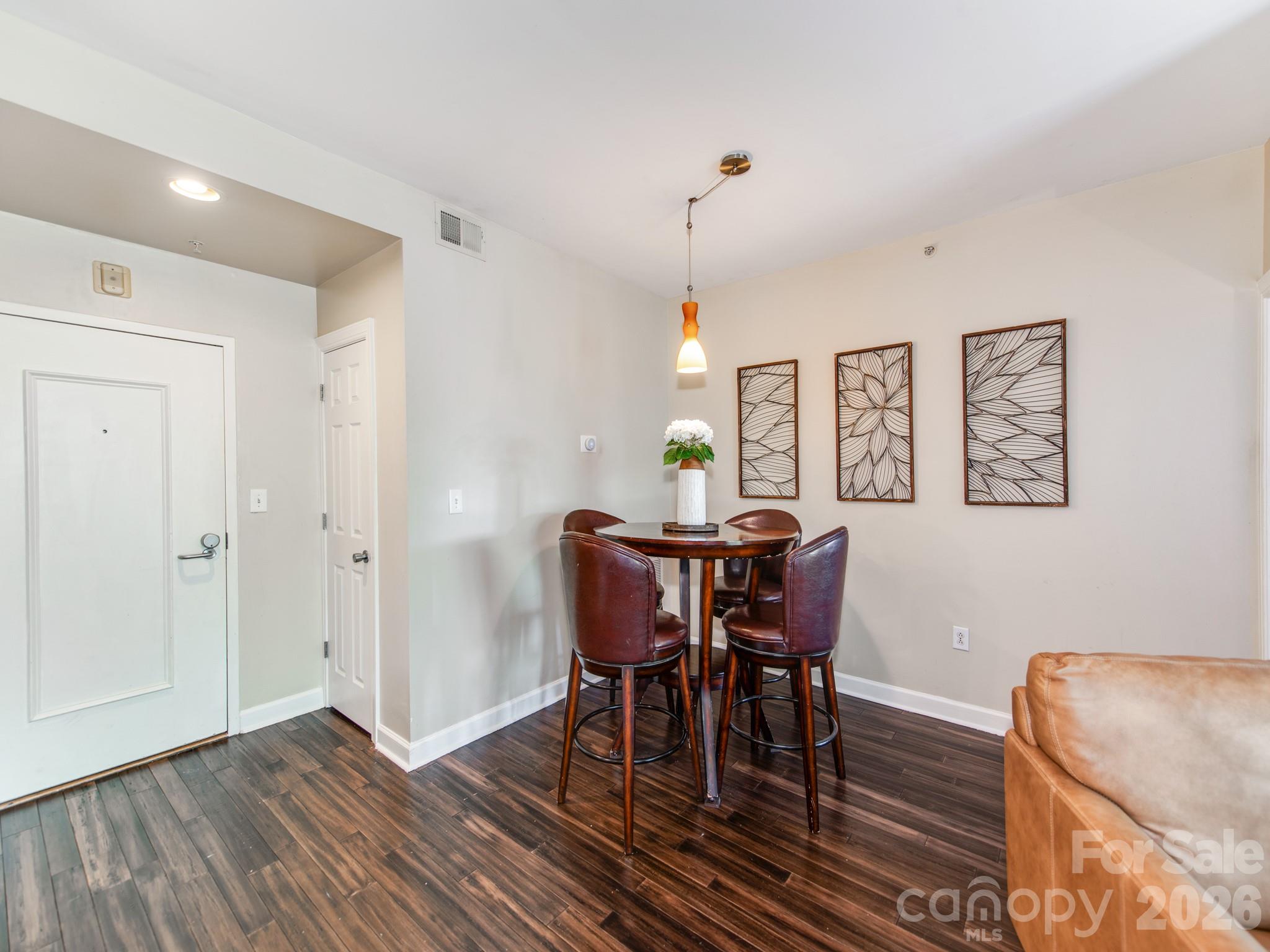 718 W Trade Street #414 — Charlotte