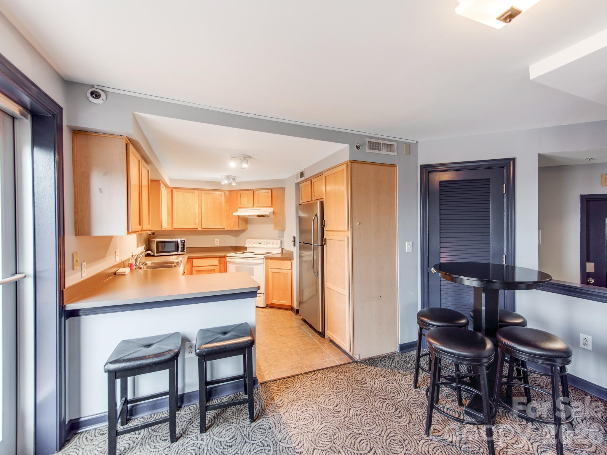 718 W Trade Street #414 — Charlotte