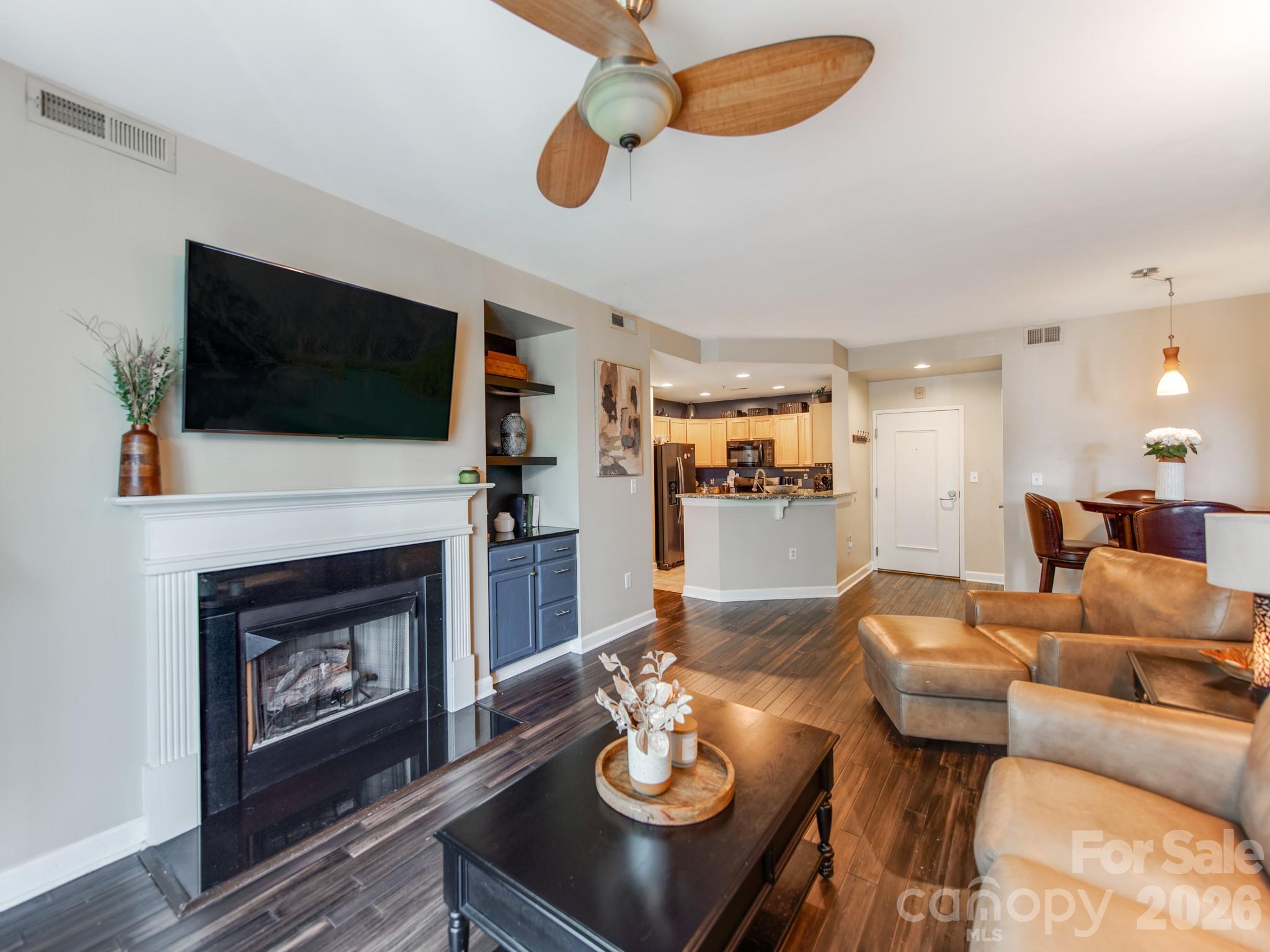 718 W Trade Street #414 — Charlotte
