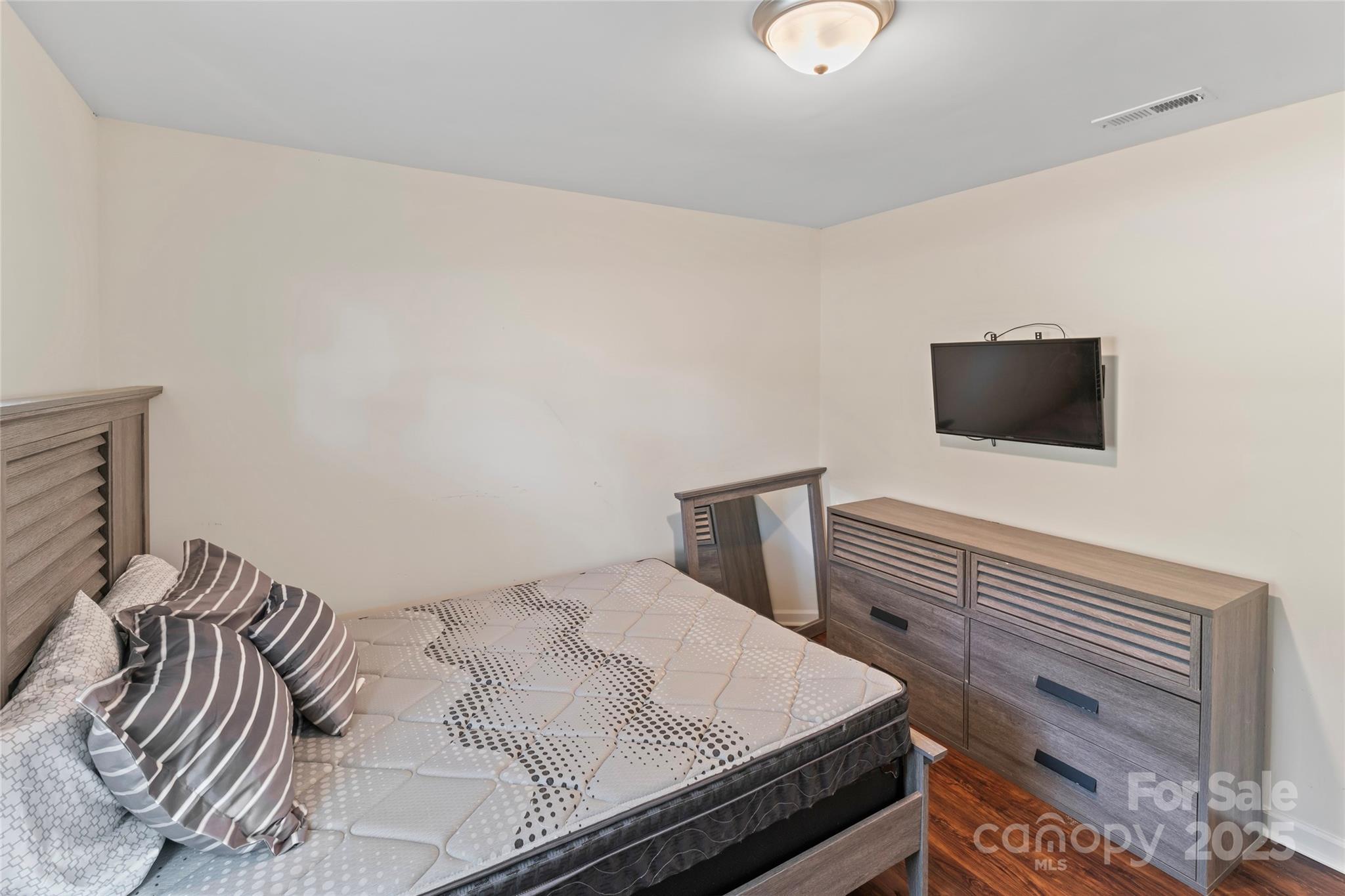 1505 Northwoods Drive — Kings Mountain