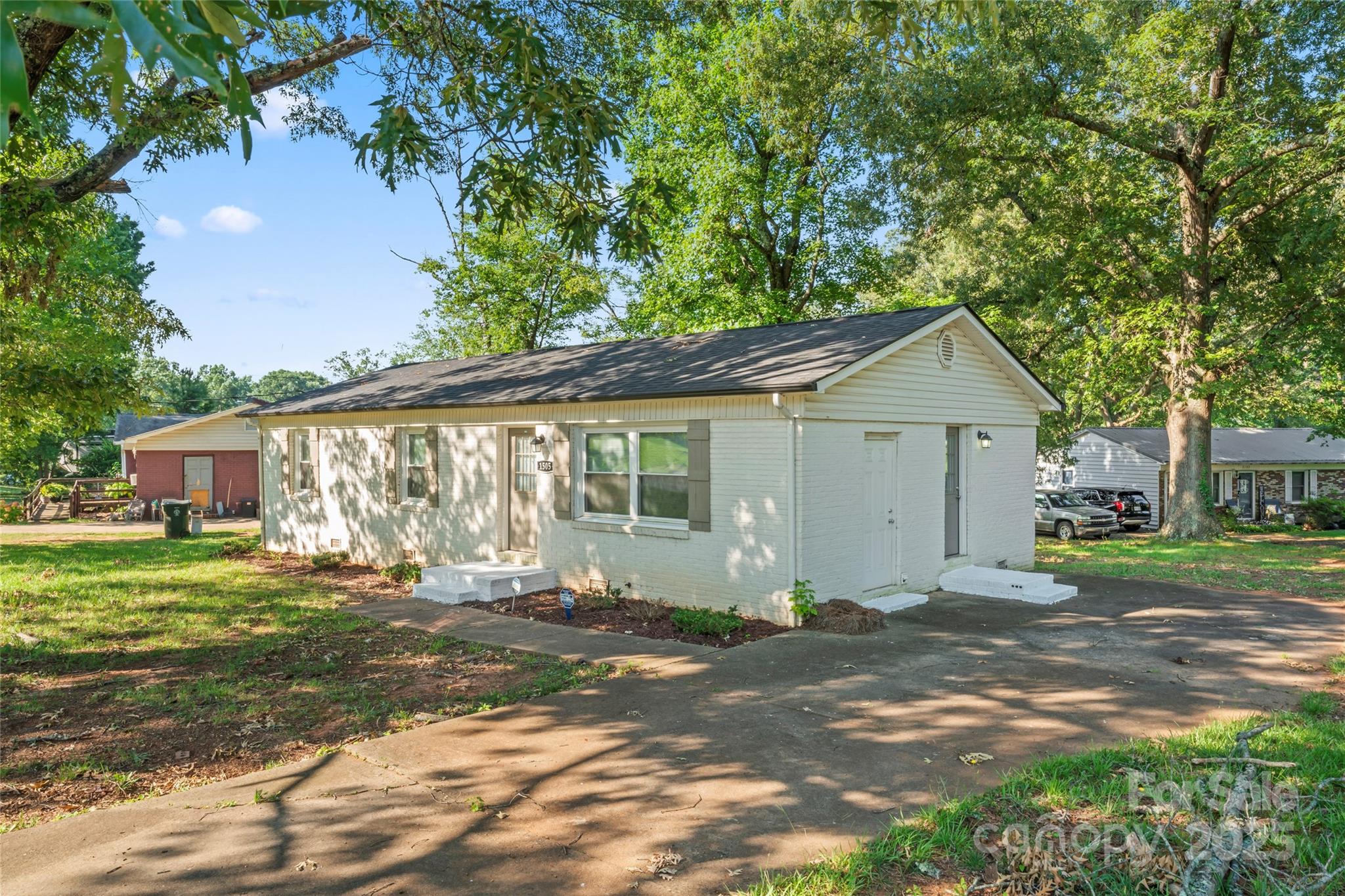 1505 Northwoods Drive — Kings Mountain