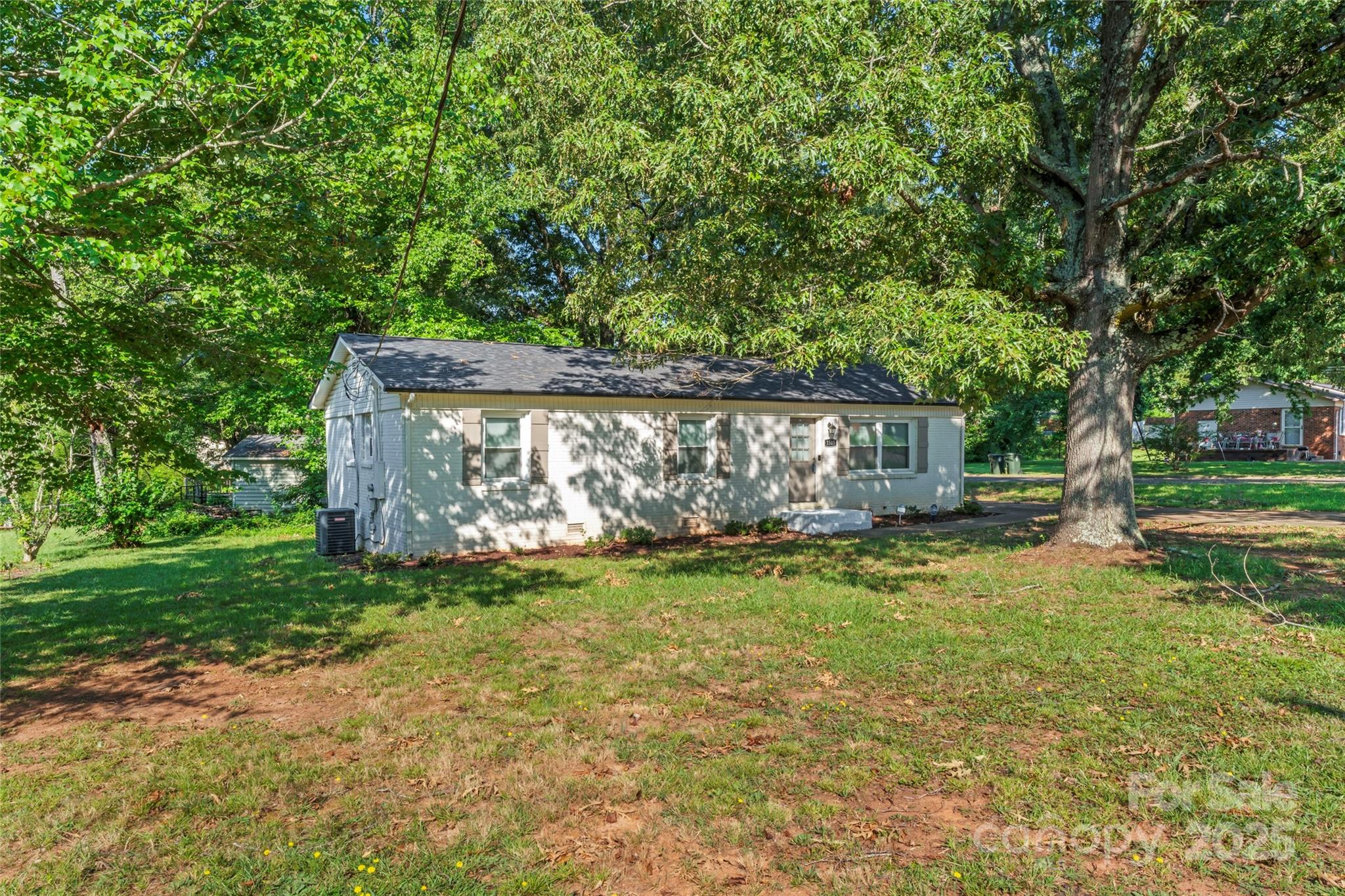 1505 Northwoods Drive — Kings Mountain