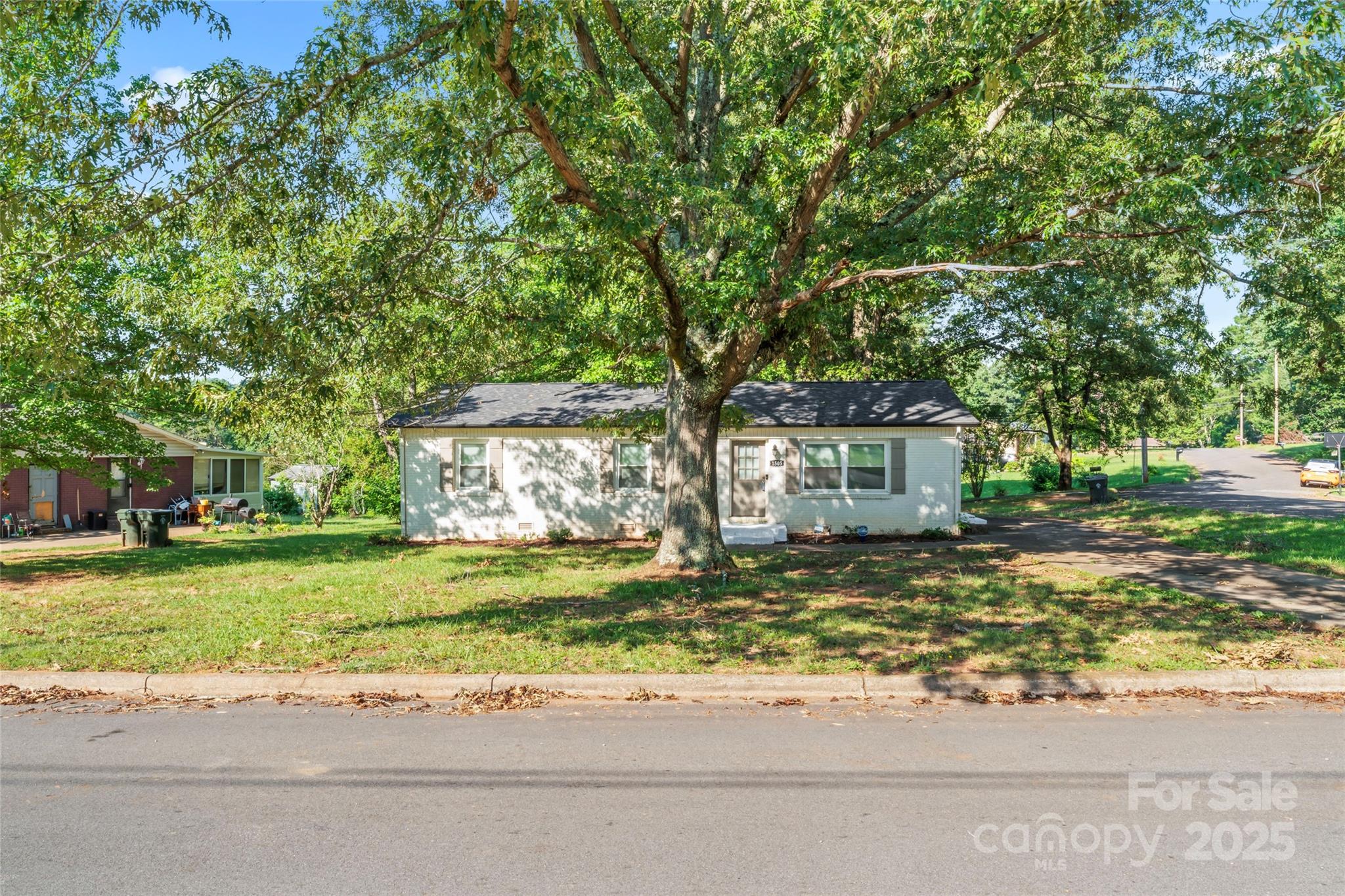 1505 Northwoods Drive — Kings Mountain