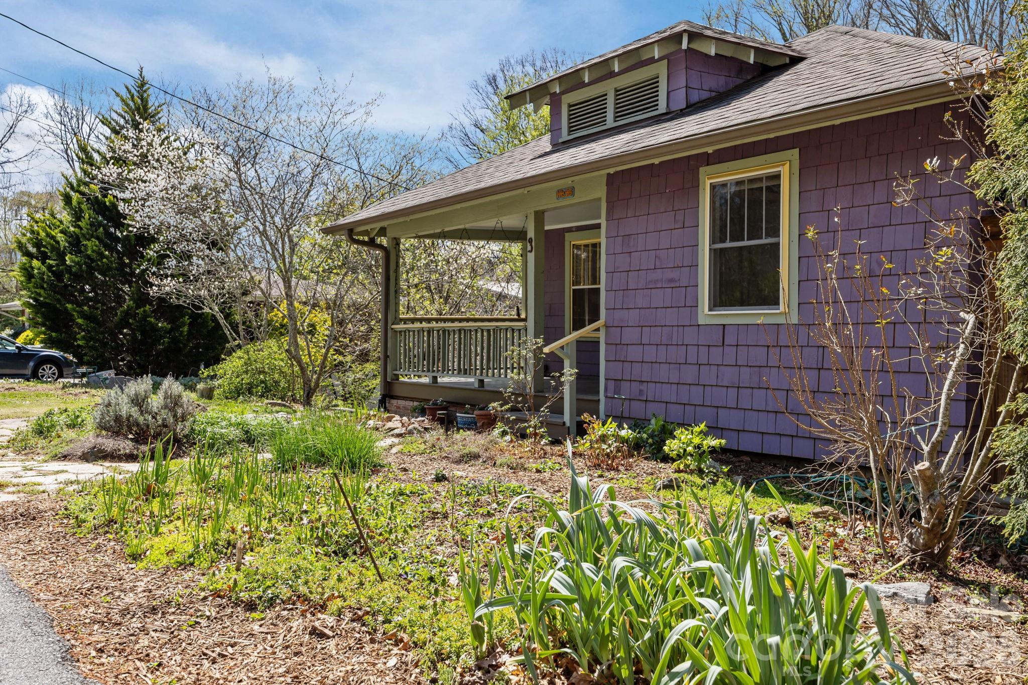 3 Manila Street — Asheville