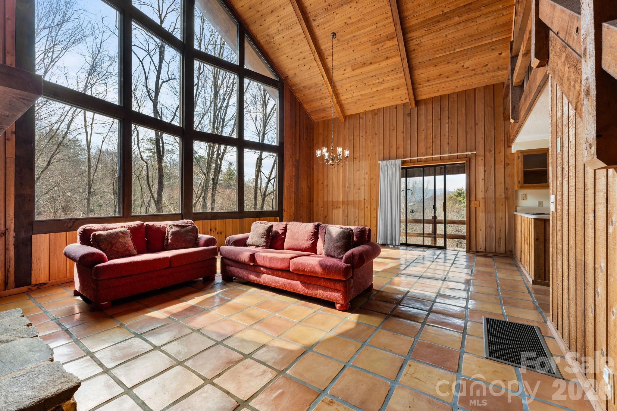 236 Valleyview Drive — Topton
