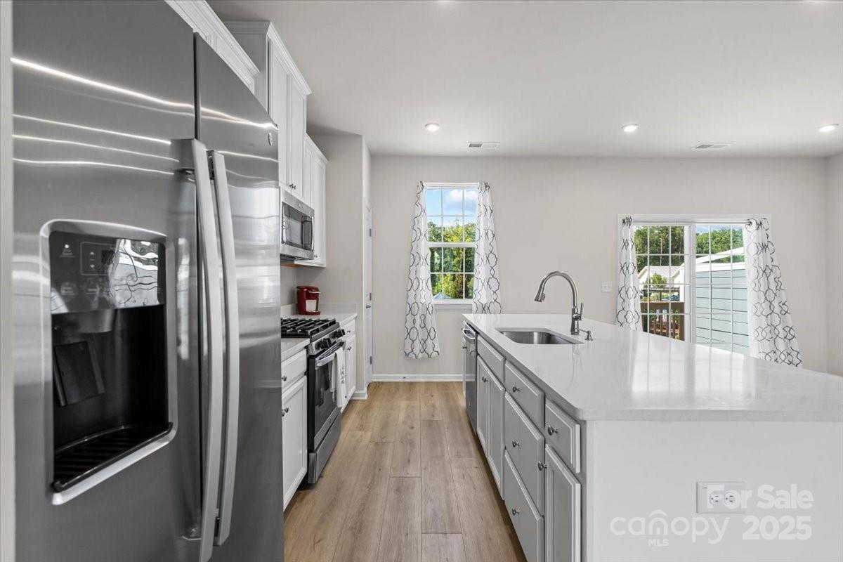 512 Whitehall Circle — Durham