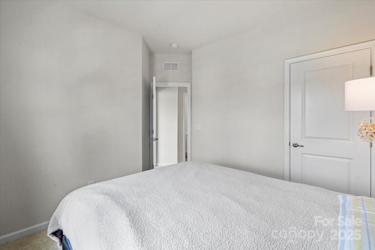 512 Whitehall Circle — Durham