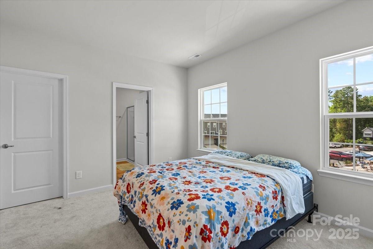 512 Whitehall Circle — Durham