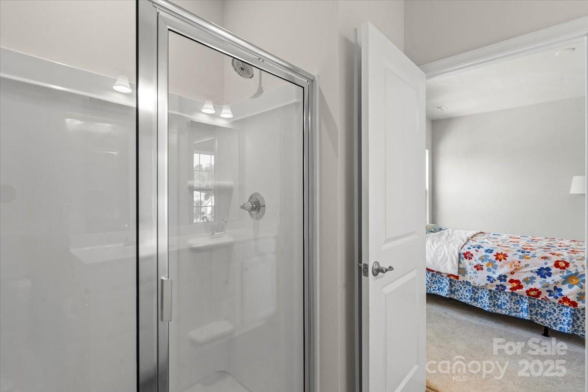 512 Whitehall Circle — Durham