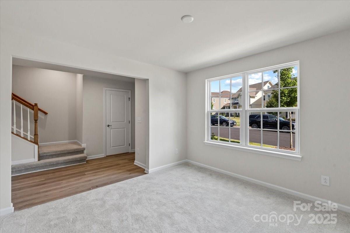 512 Whitehall Circle — Durham