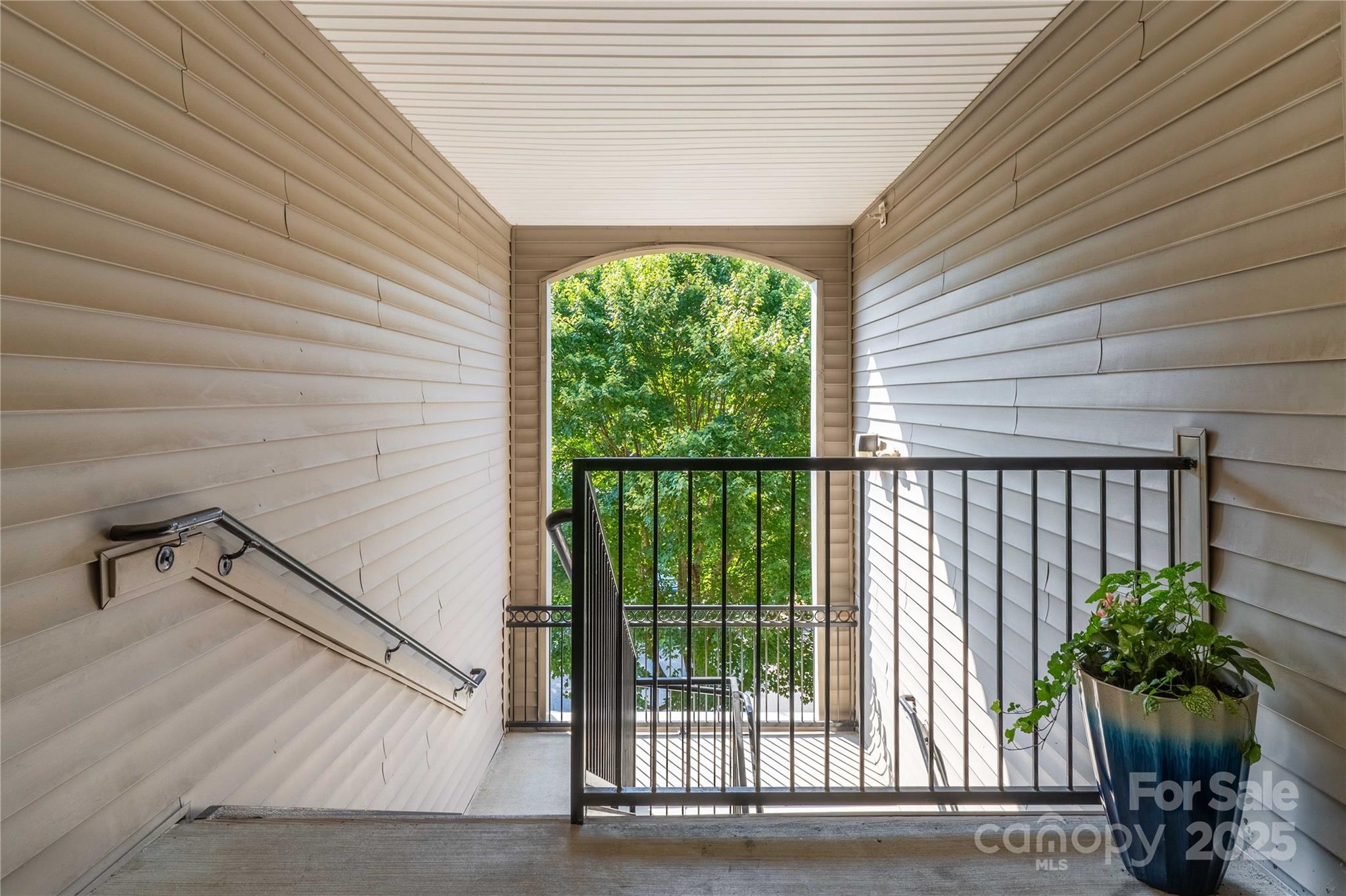 332 Appeldoorn Circle — Asheville