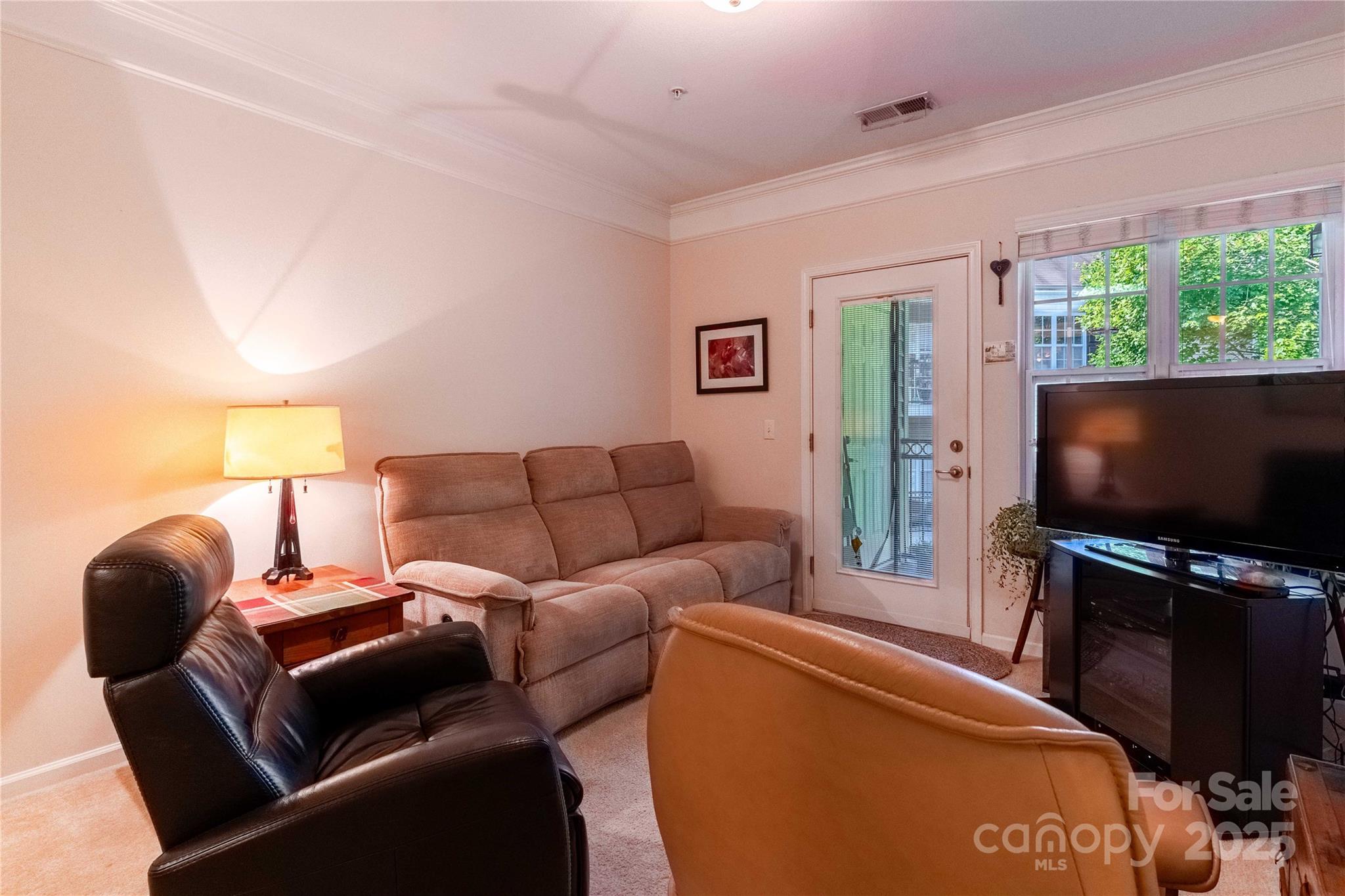 332 Appeldoorn Circle — Asheville