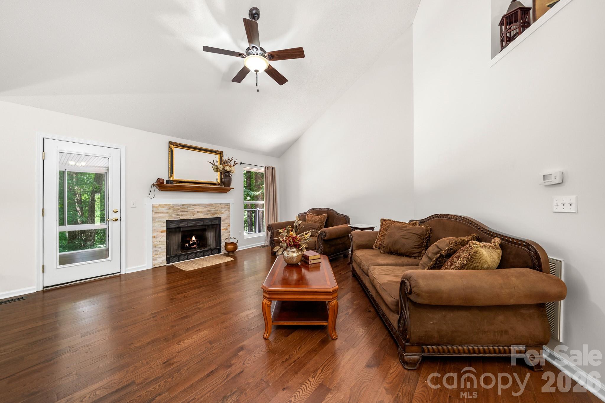 701 Salisbury Road — Hendersonville