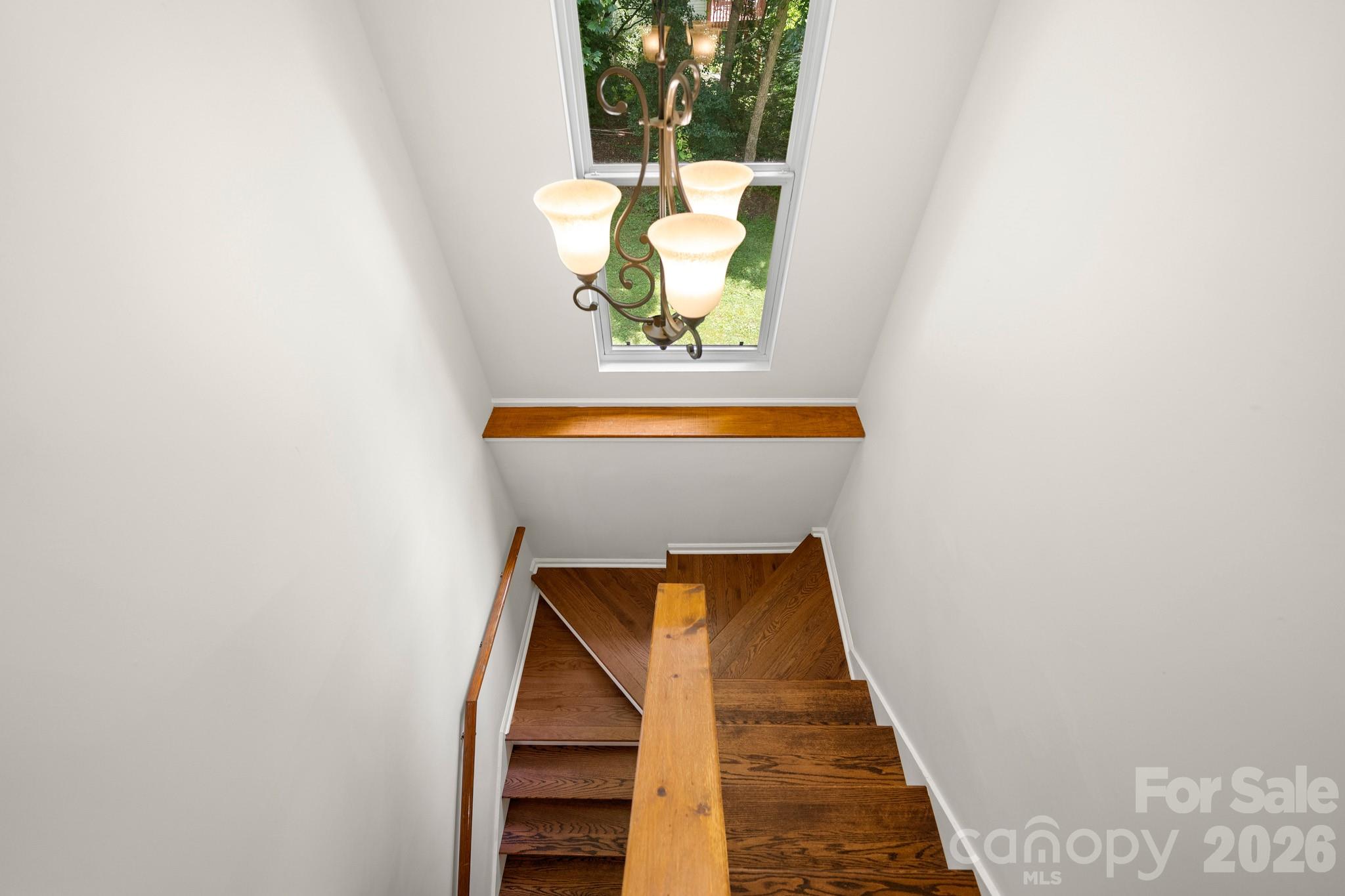 701 Salisbury Road — Hendersonville