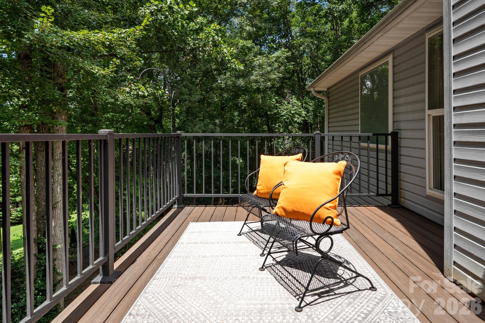 701 Salisbury Road — Hendersonville