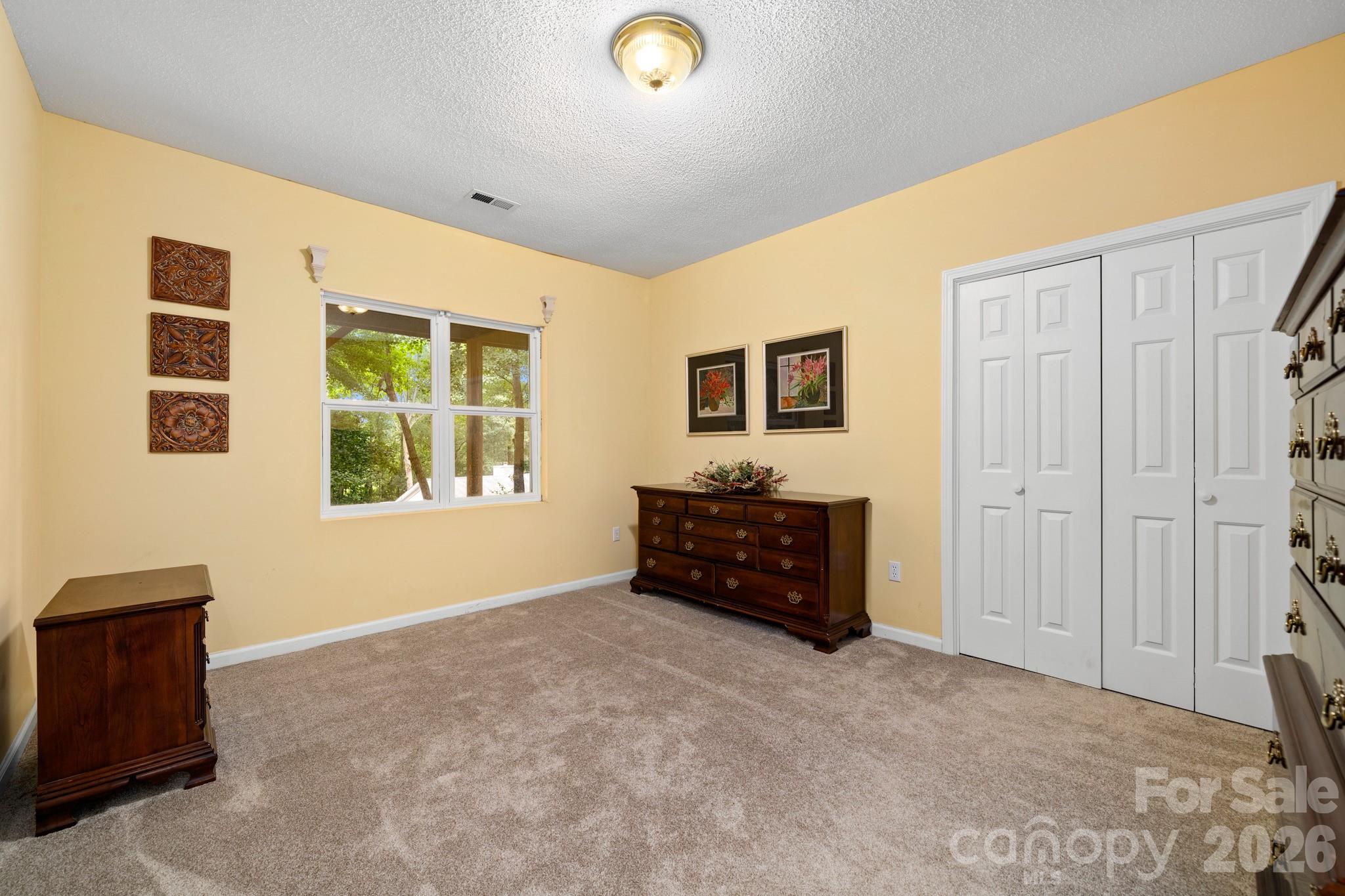 701 Salisbury Road — Hendersonville