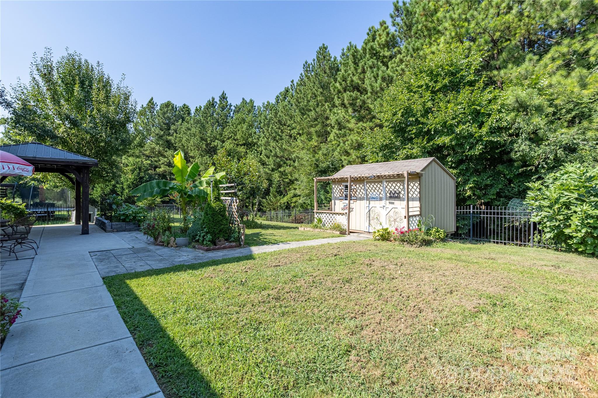 13516 Mallard Lake Road — Charlotte