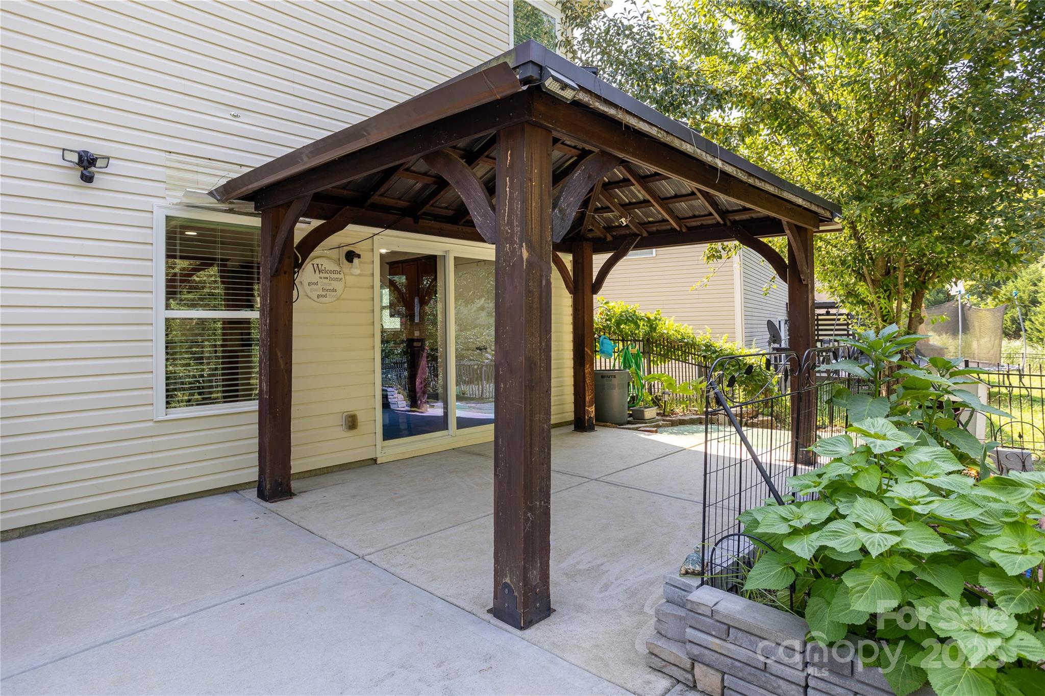 13516 Mallard Lake Road — Charlotte