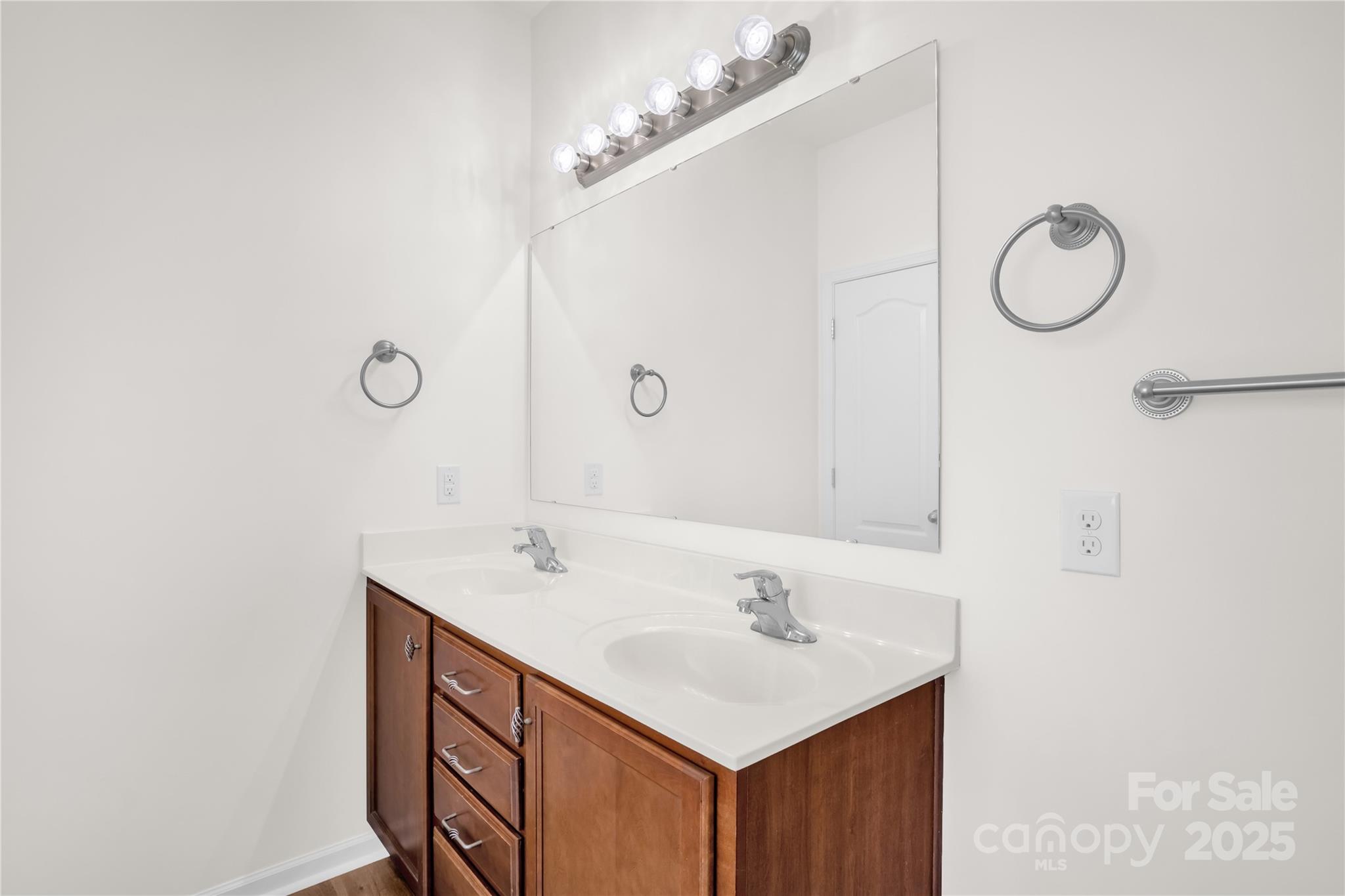13516 Mallard Lake Road — Charlotte