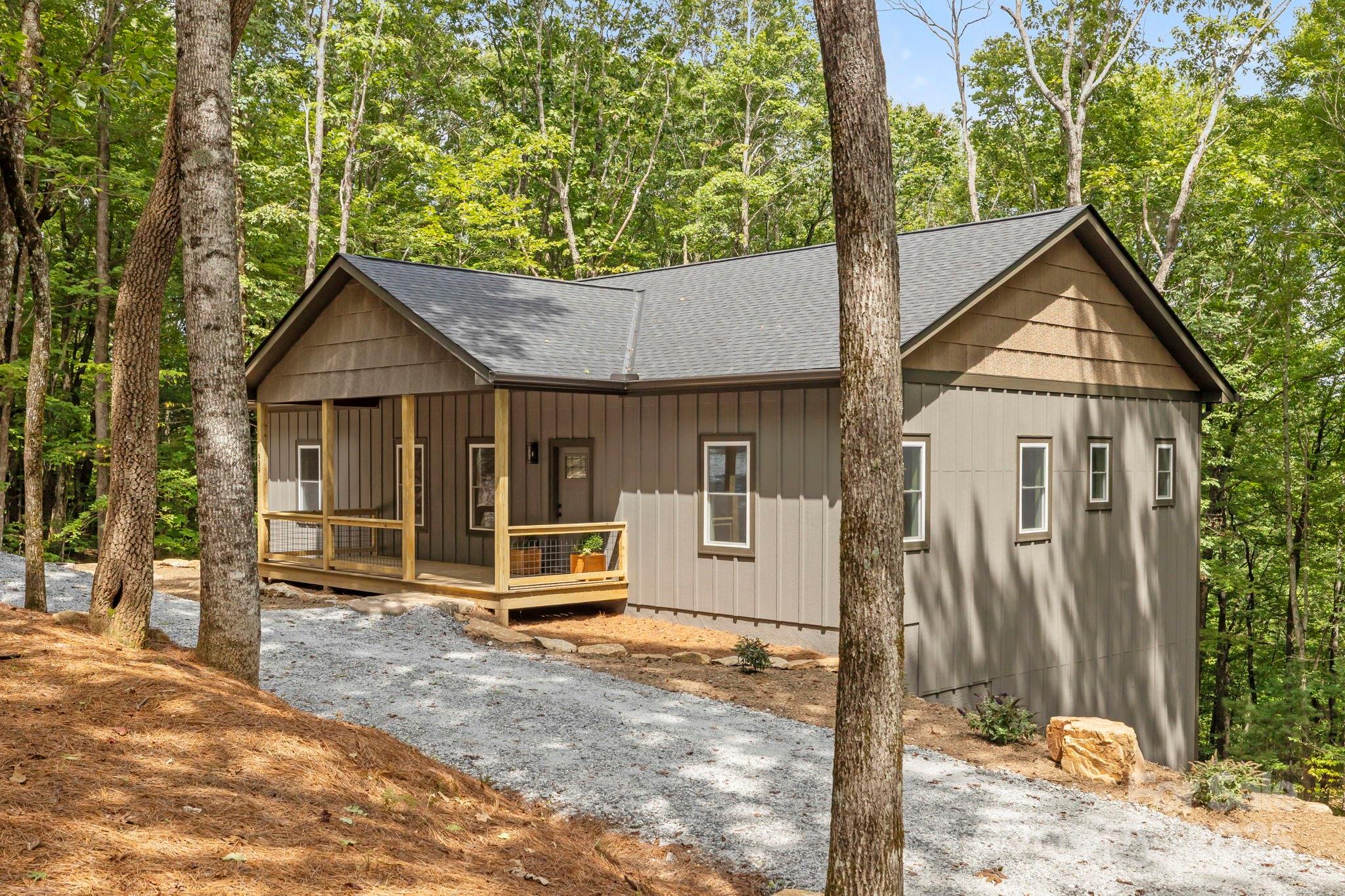 939 Rocky Mountain Road — Lake Toxaway