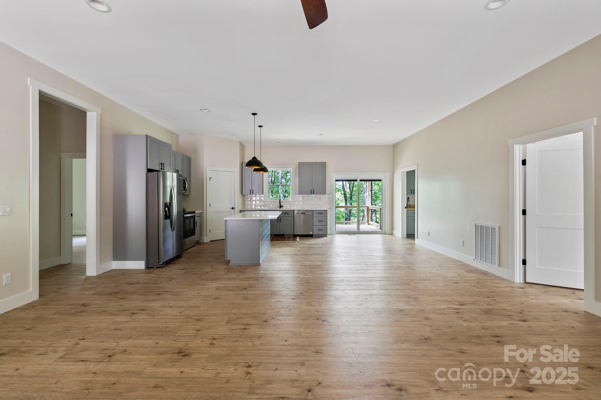 939 Rocky Mountain Road — Lake Toxaway