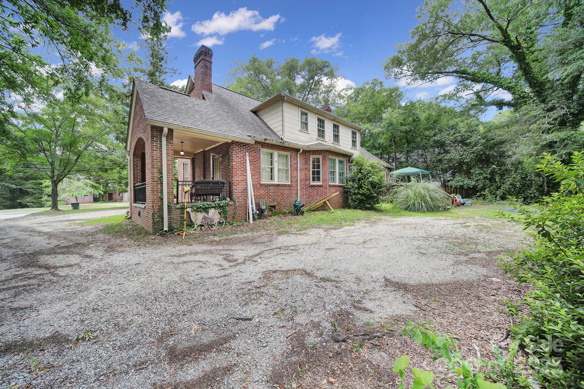 504 Chesterfield Avenue — Lancaster