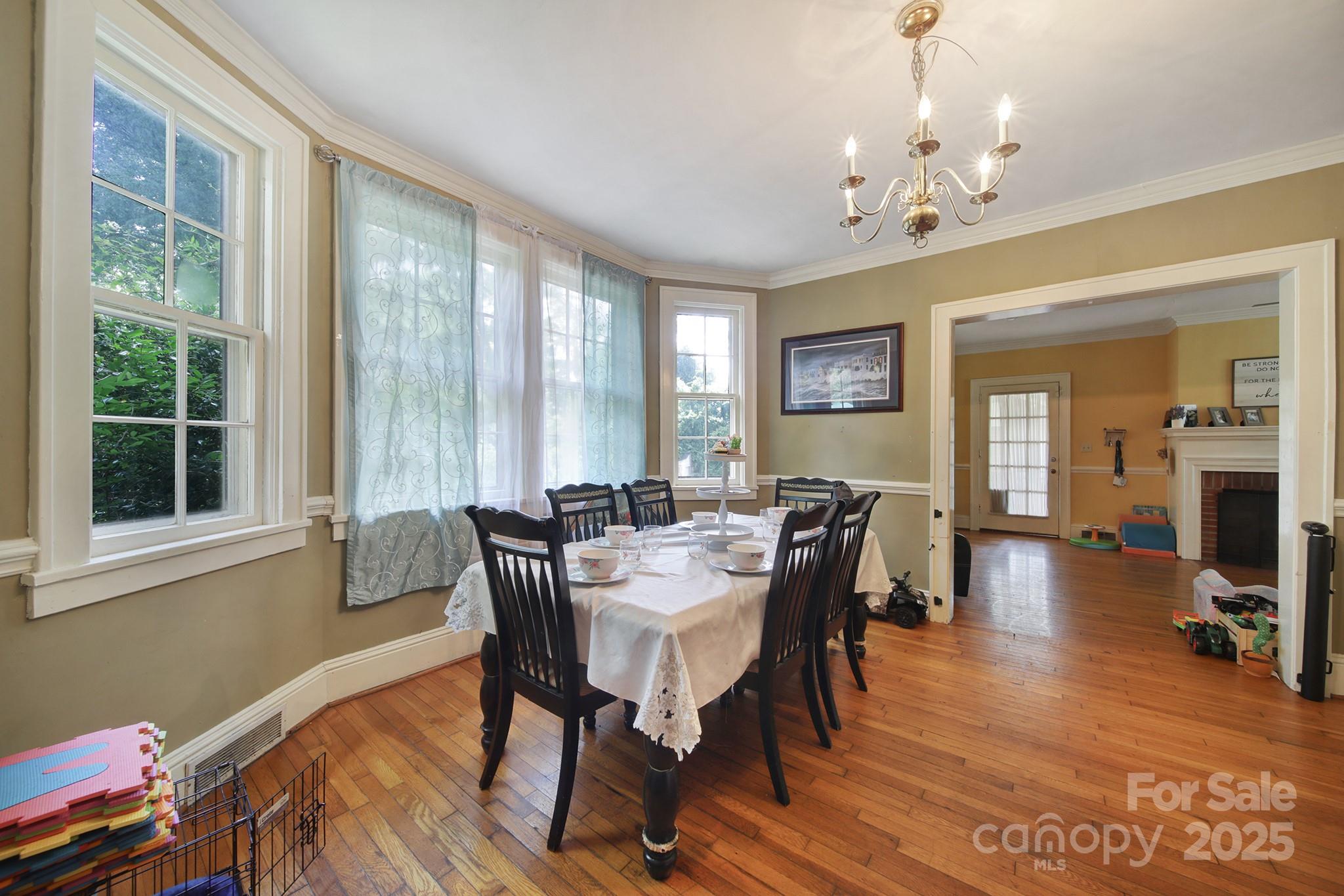 504 Chesterfield Avenue — Lancaster
