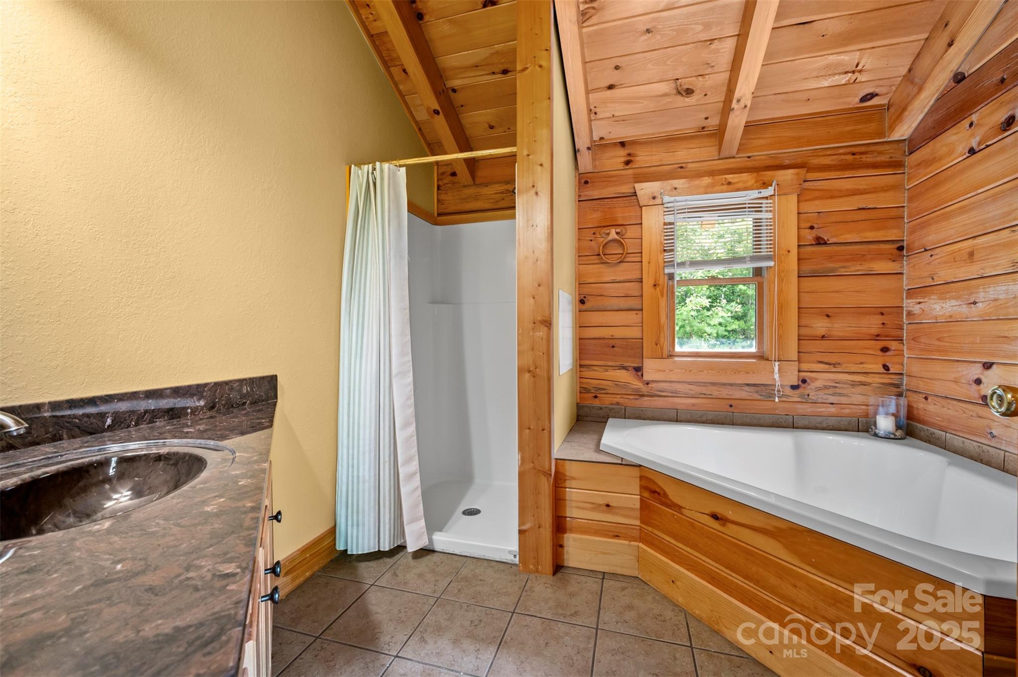 599 Shoal Creek Trail — Nebo