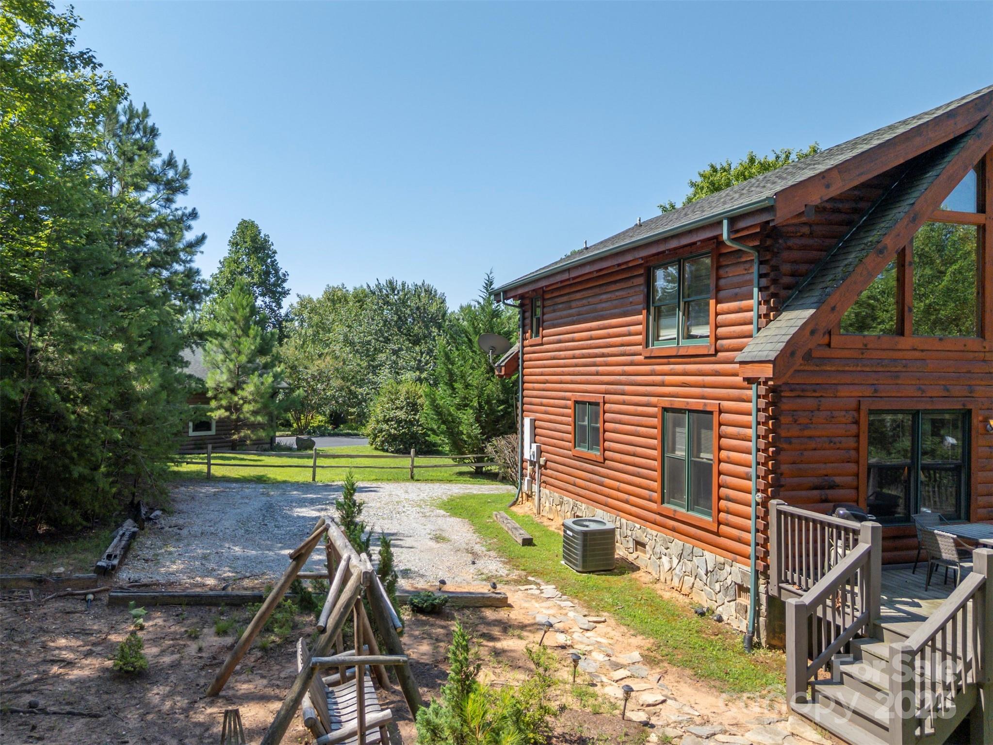 599 Shoal Creek Trail — Nebo
