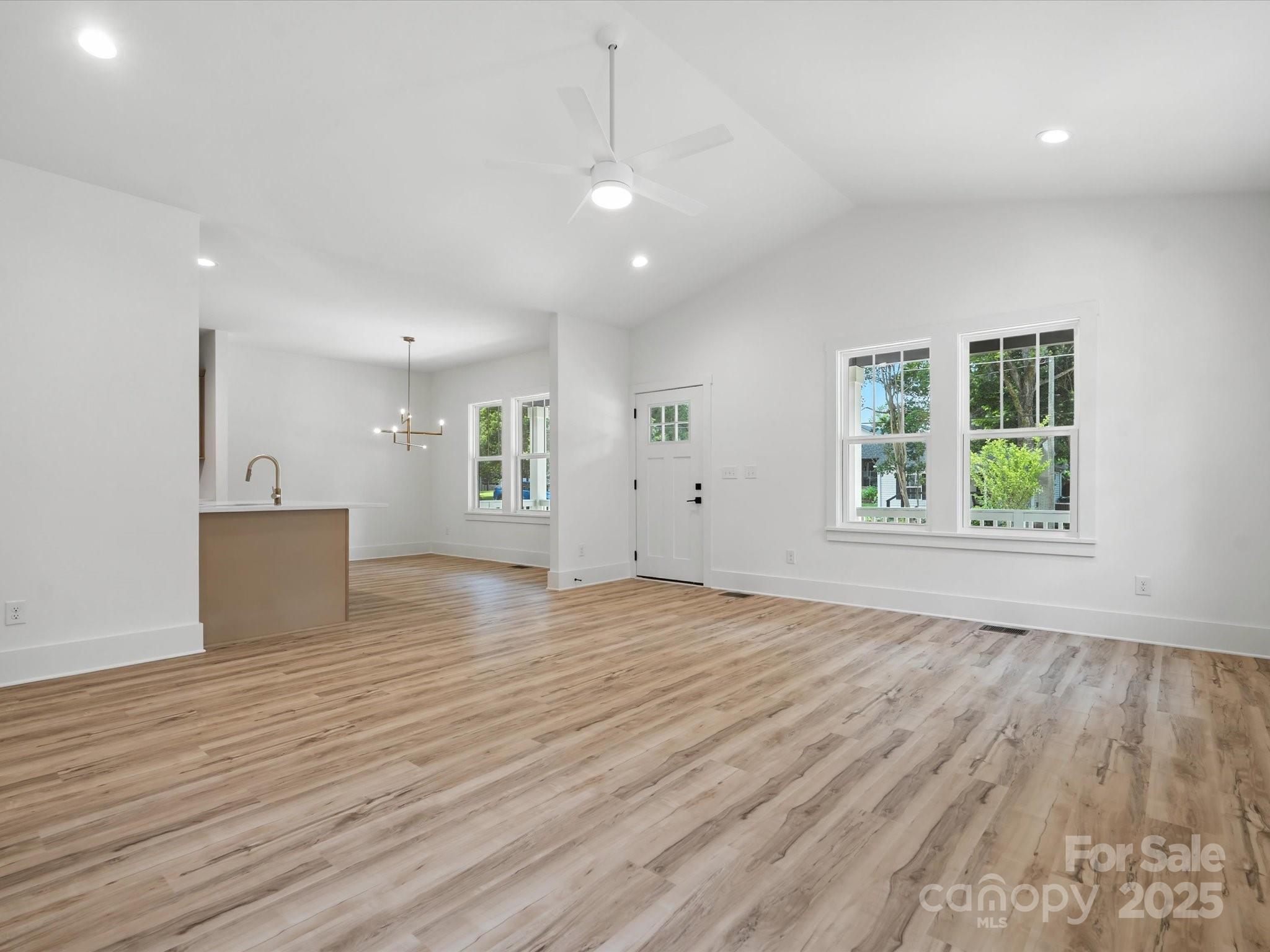 4113 Rutgers Avenue — Charlotte