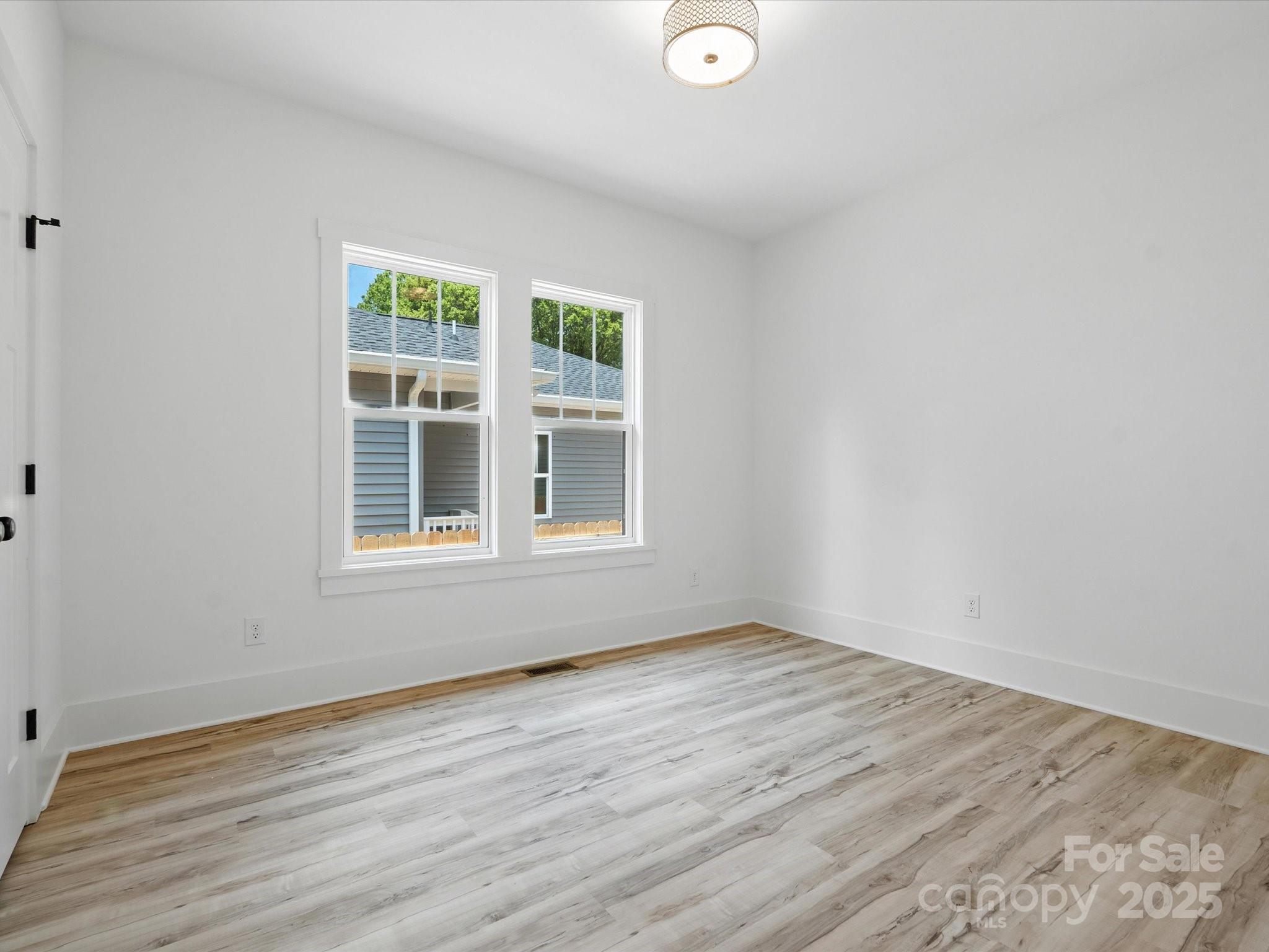 4113 Rutgers Avenue — Charlotte