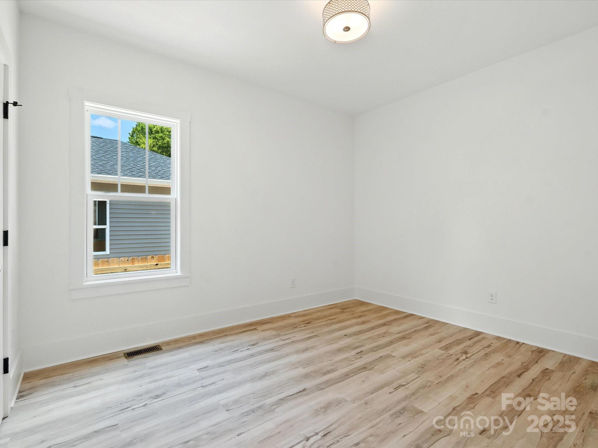 4113 Rutgers Avenue — Charlotte