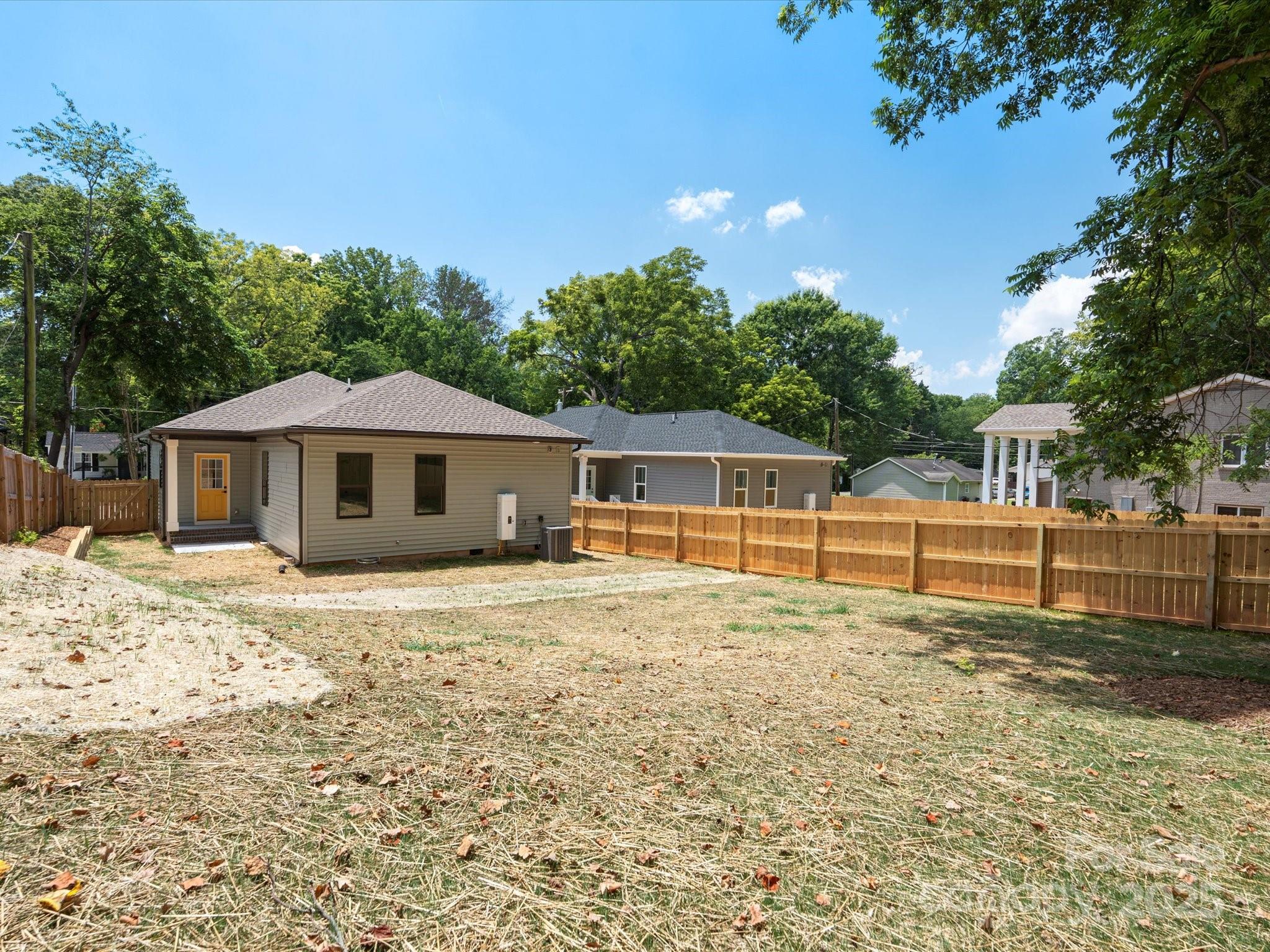 4113 Rutgers Avenue — Charlotte