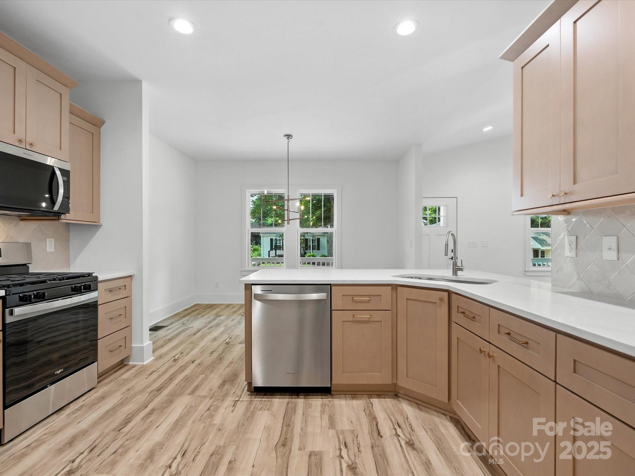 4113 Rutgers Avenue — Charlotte
