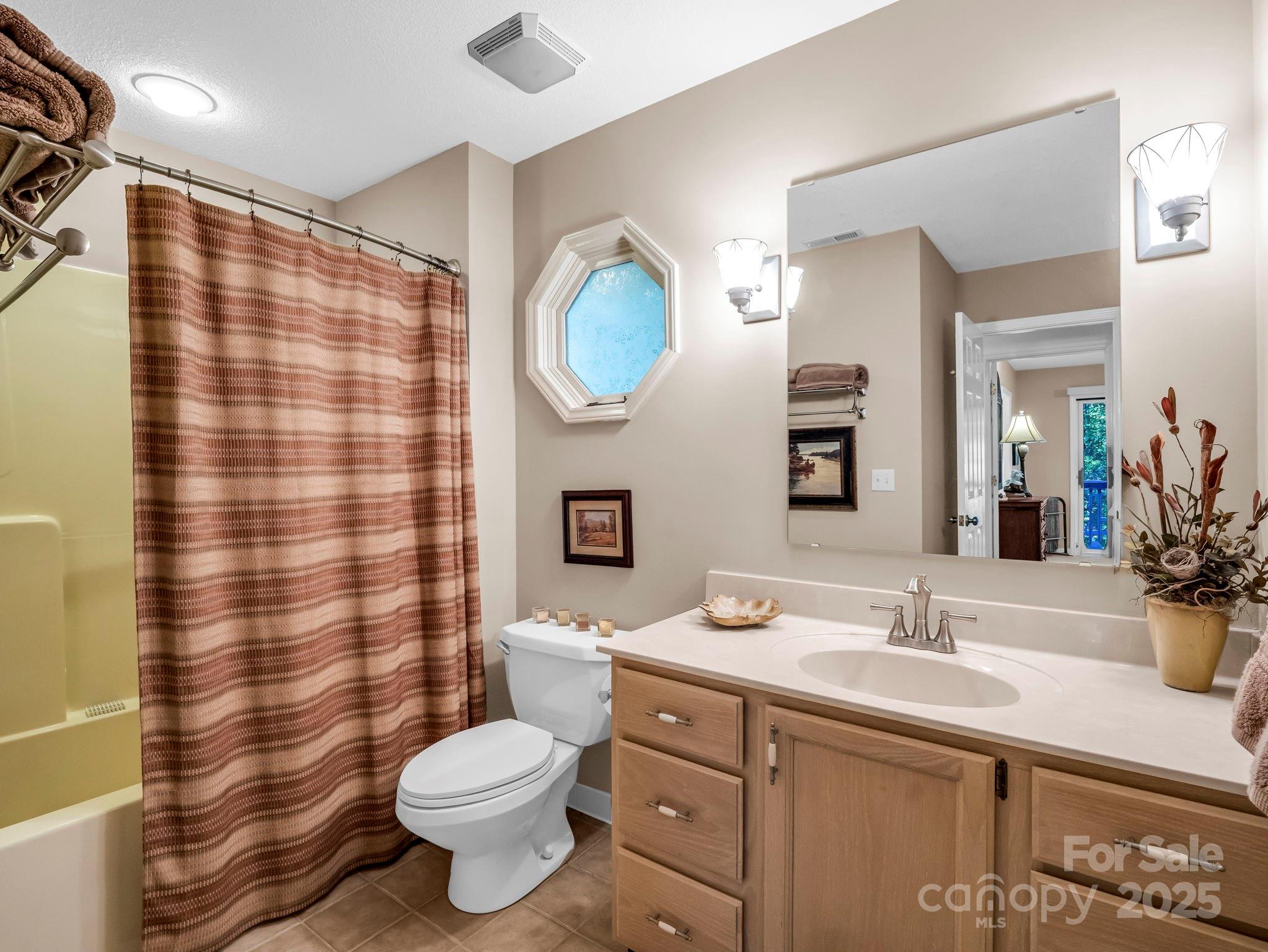 193 Downing Place #36 (MBL 539 5 38) — Lake Lure