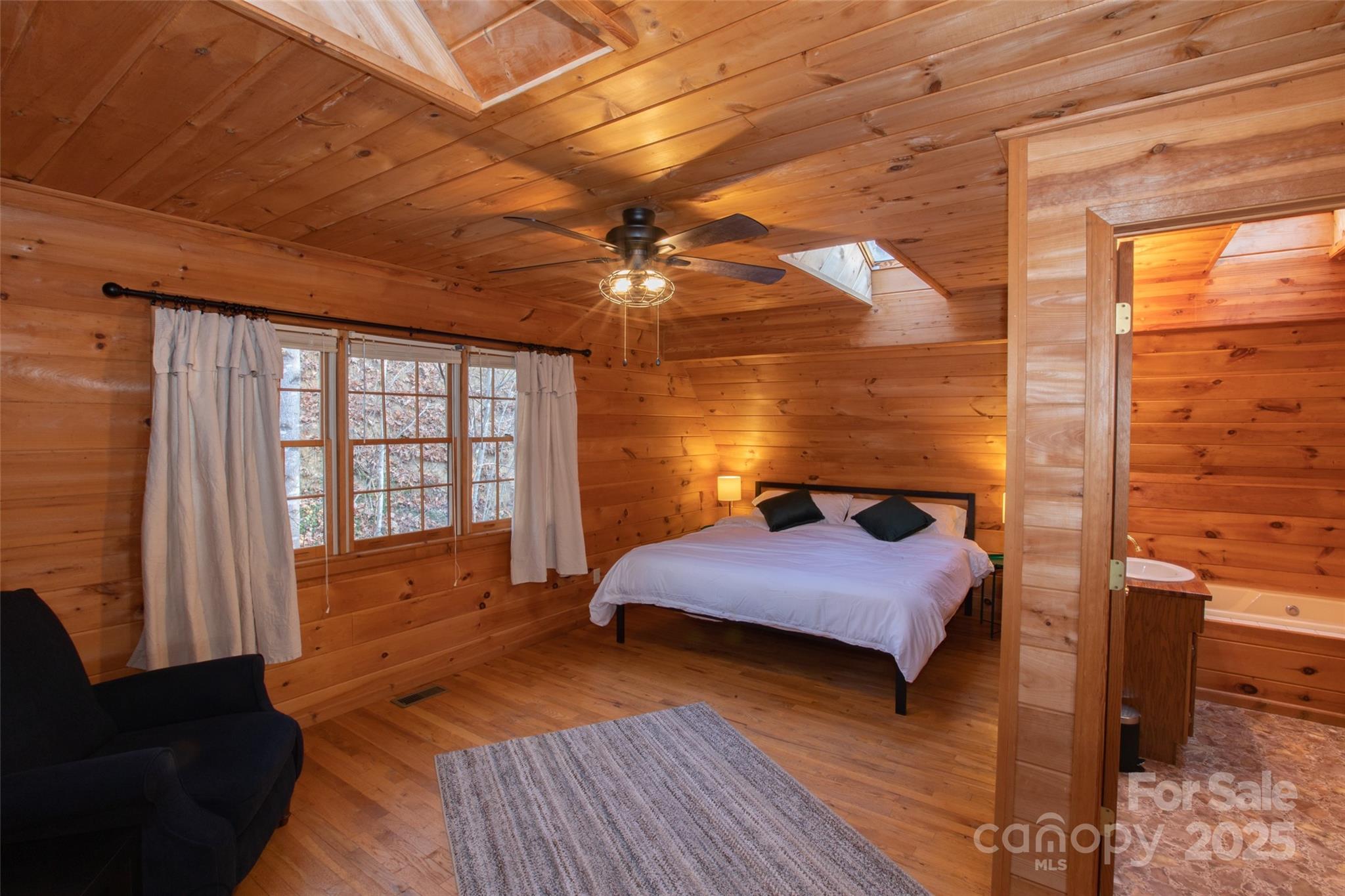 2311 Old Mountain Road — Mars Hill