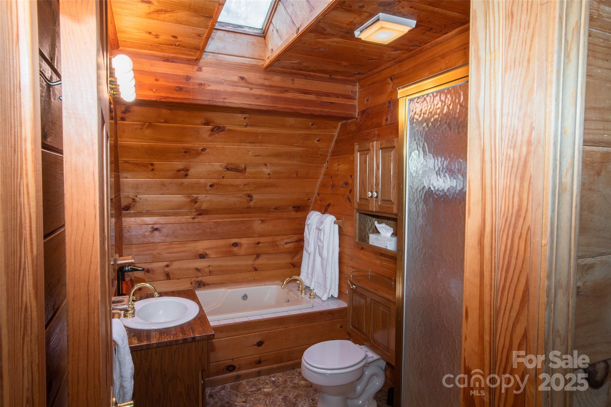 2311 Old Mountain Road — Mars Hill