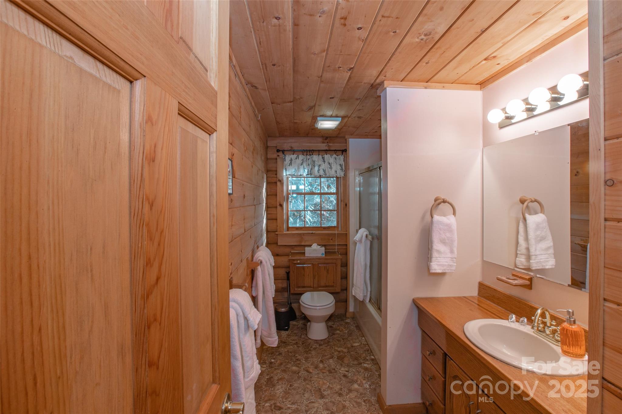2311 Old Mountain Road — Mars Hill
