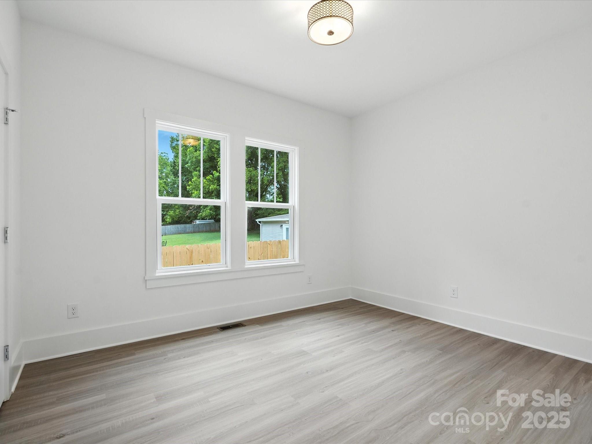 4111 Rutgers Avenue — Charlotte