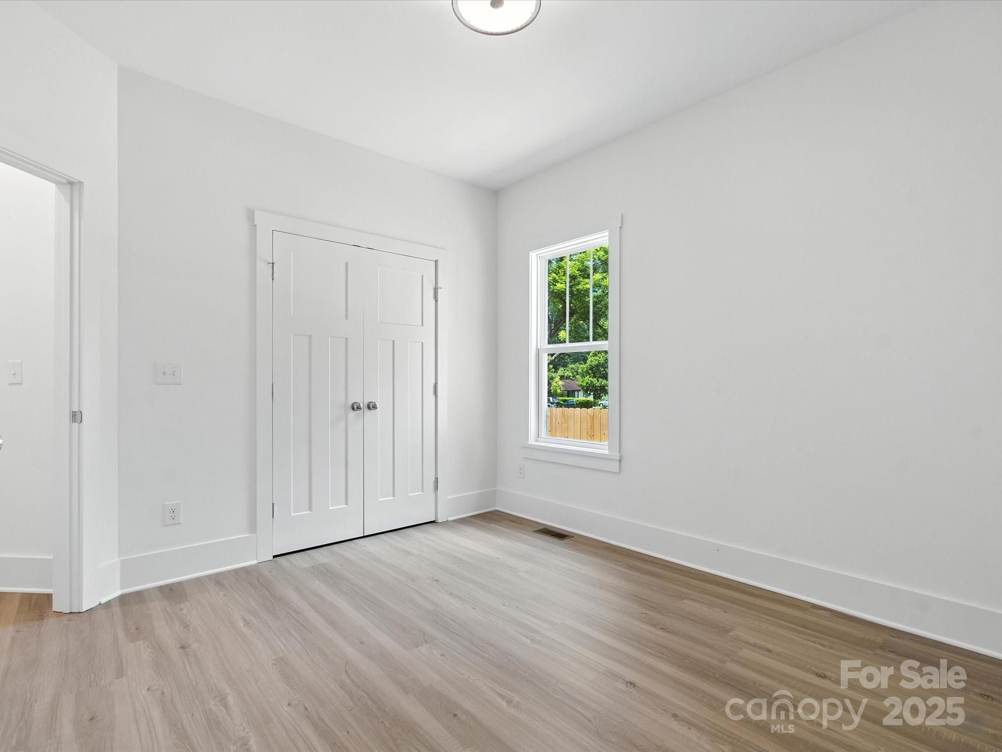 4111 Rutgers Avenue — Charlotte