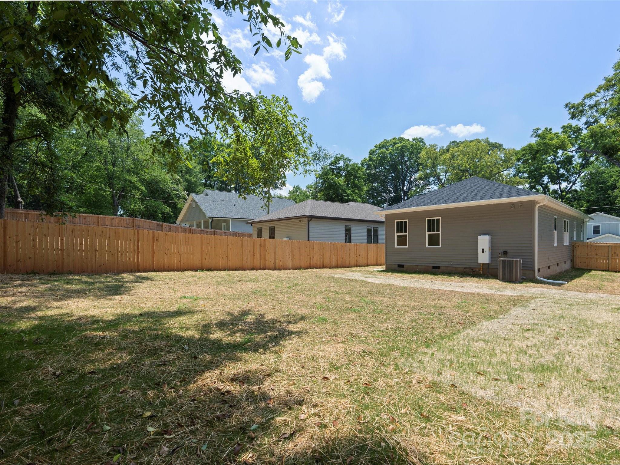 4111 Rutgers Avenue — Charlotte
