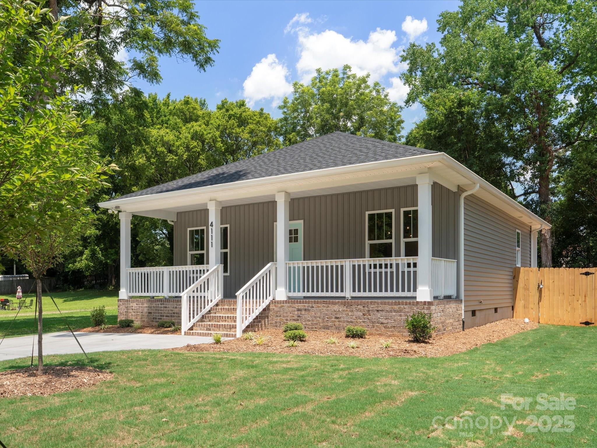 4111 Rutgers Avenue — Charlotte