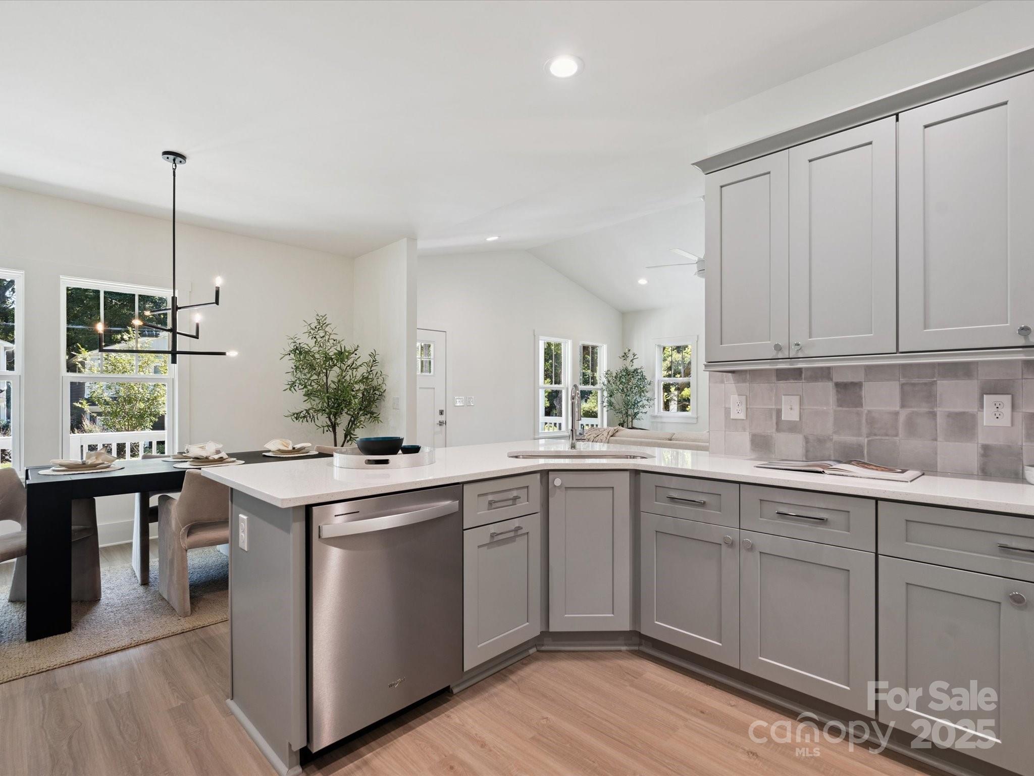 4111 Rutgers Avenue — Charlotte