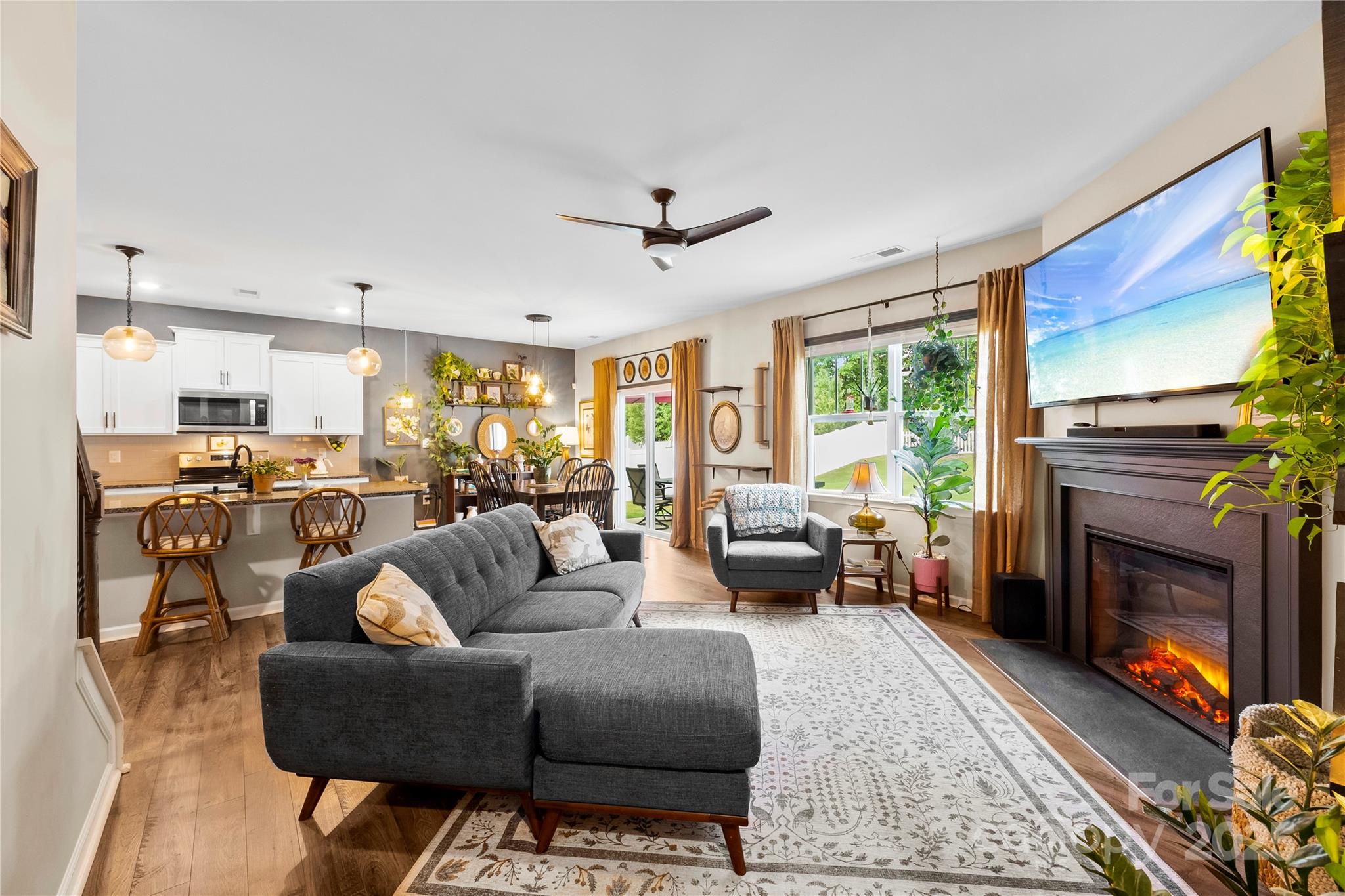 716 Saddlebred Lane — Locust