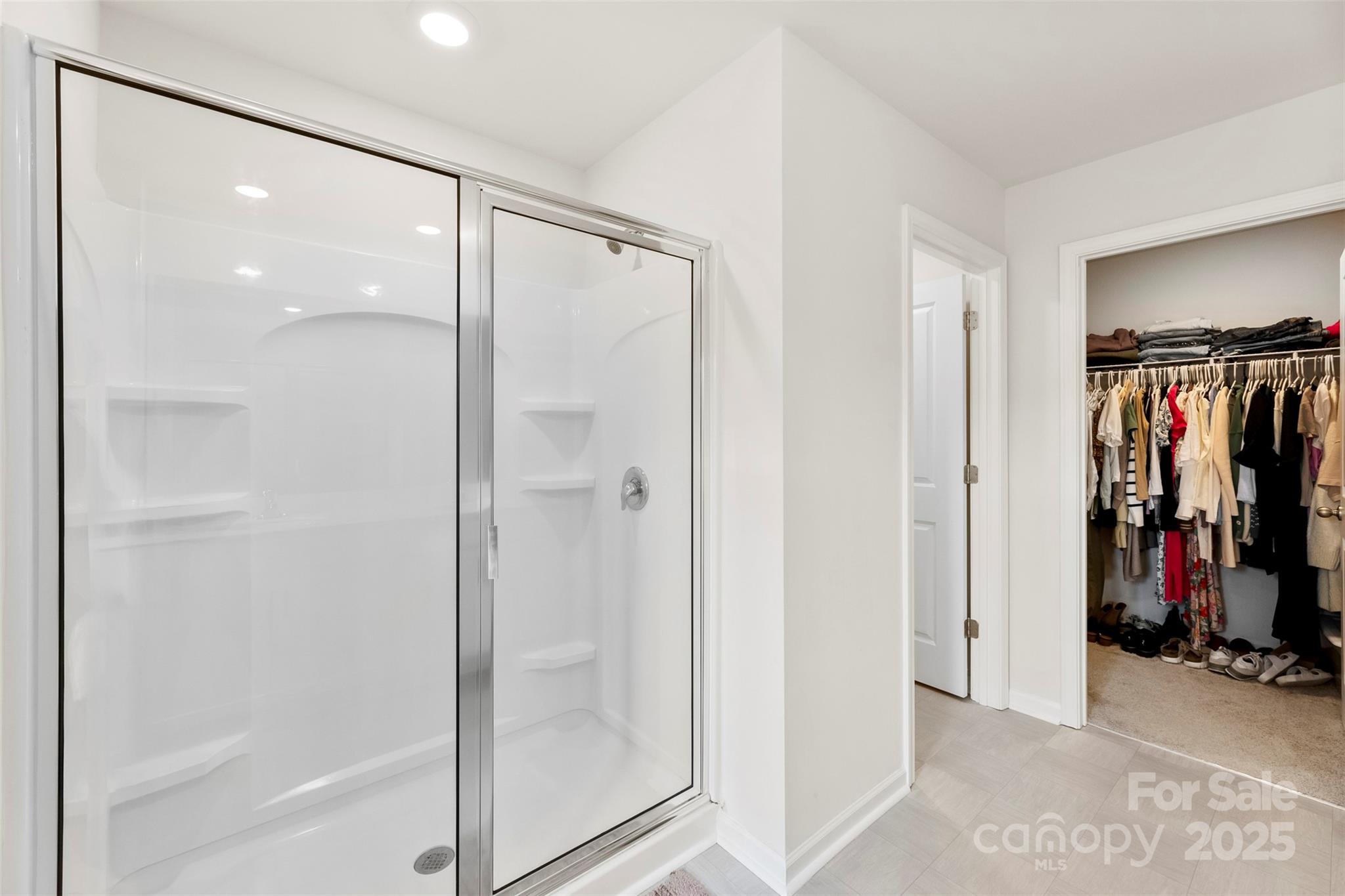 716 Saddlebred Lane — Locust