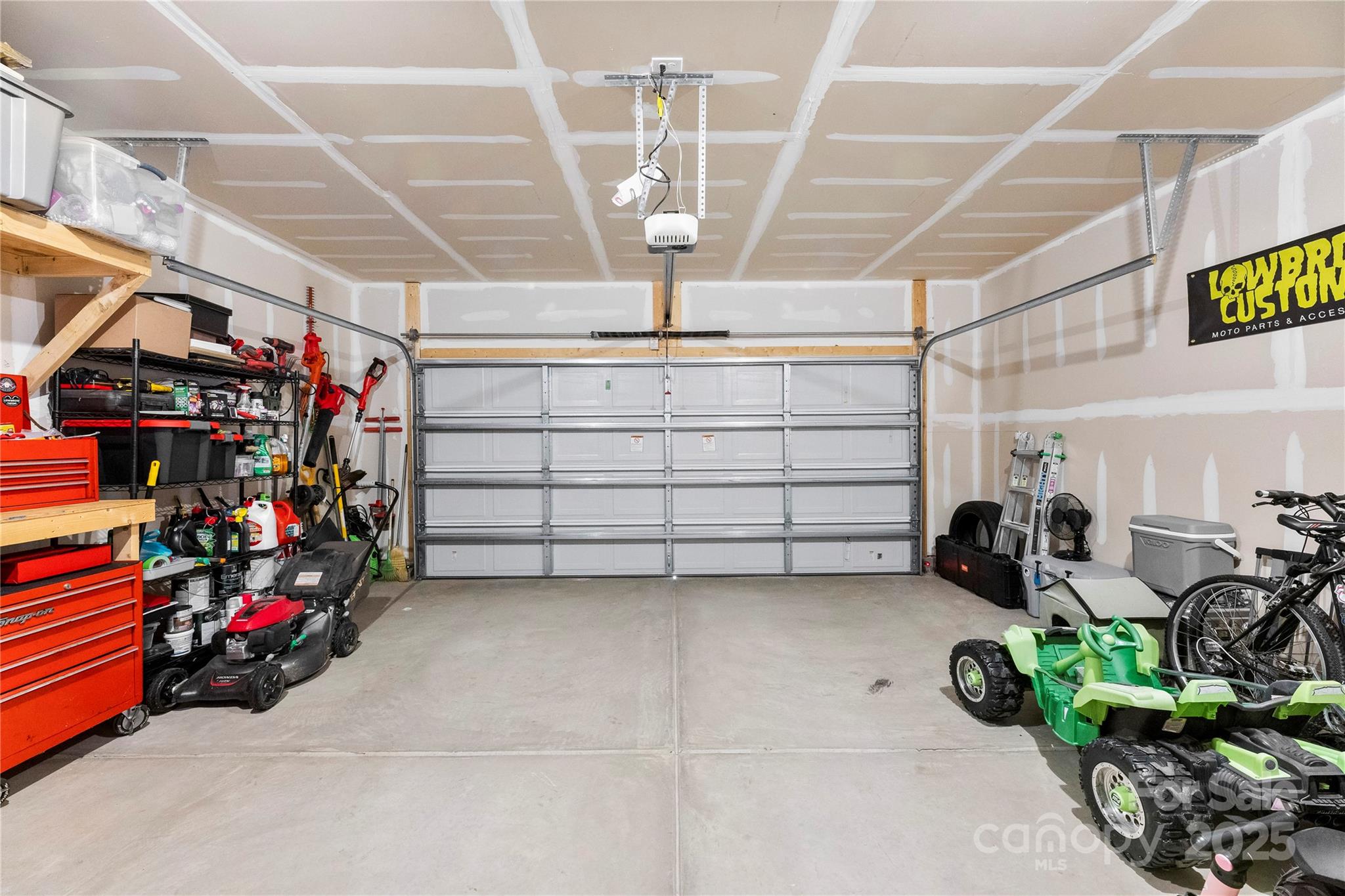 716 Saddlebred Lane — Locust