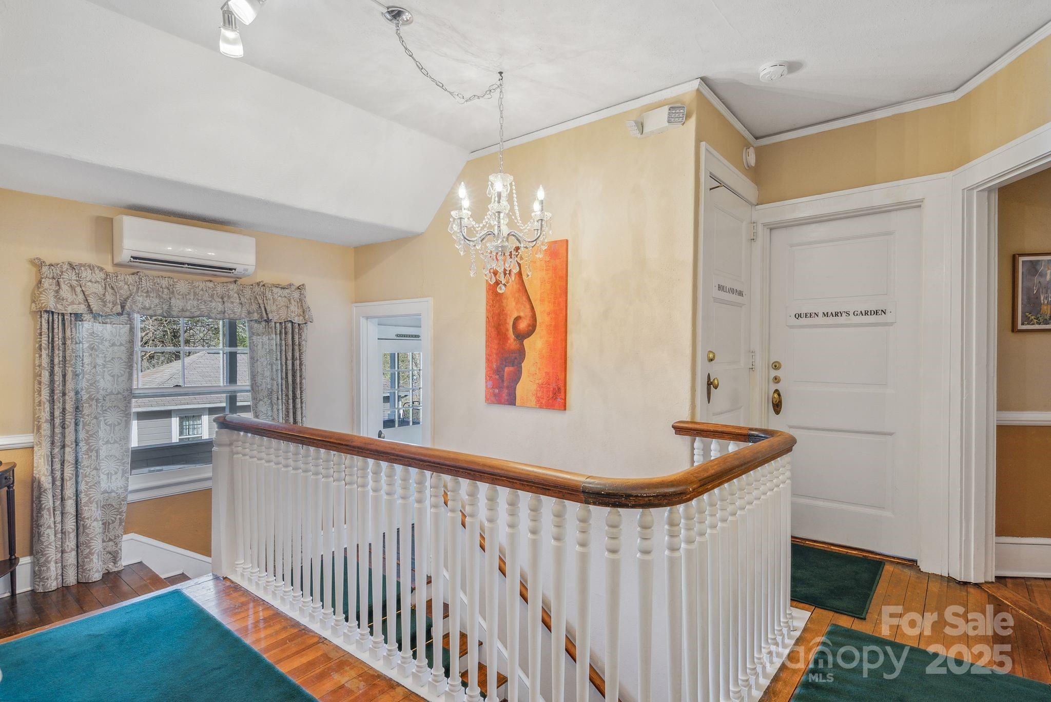 46 Cumberland Circle — Asheville